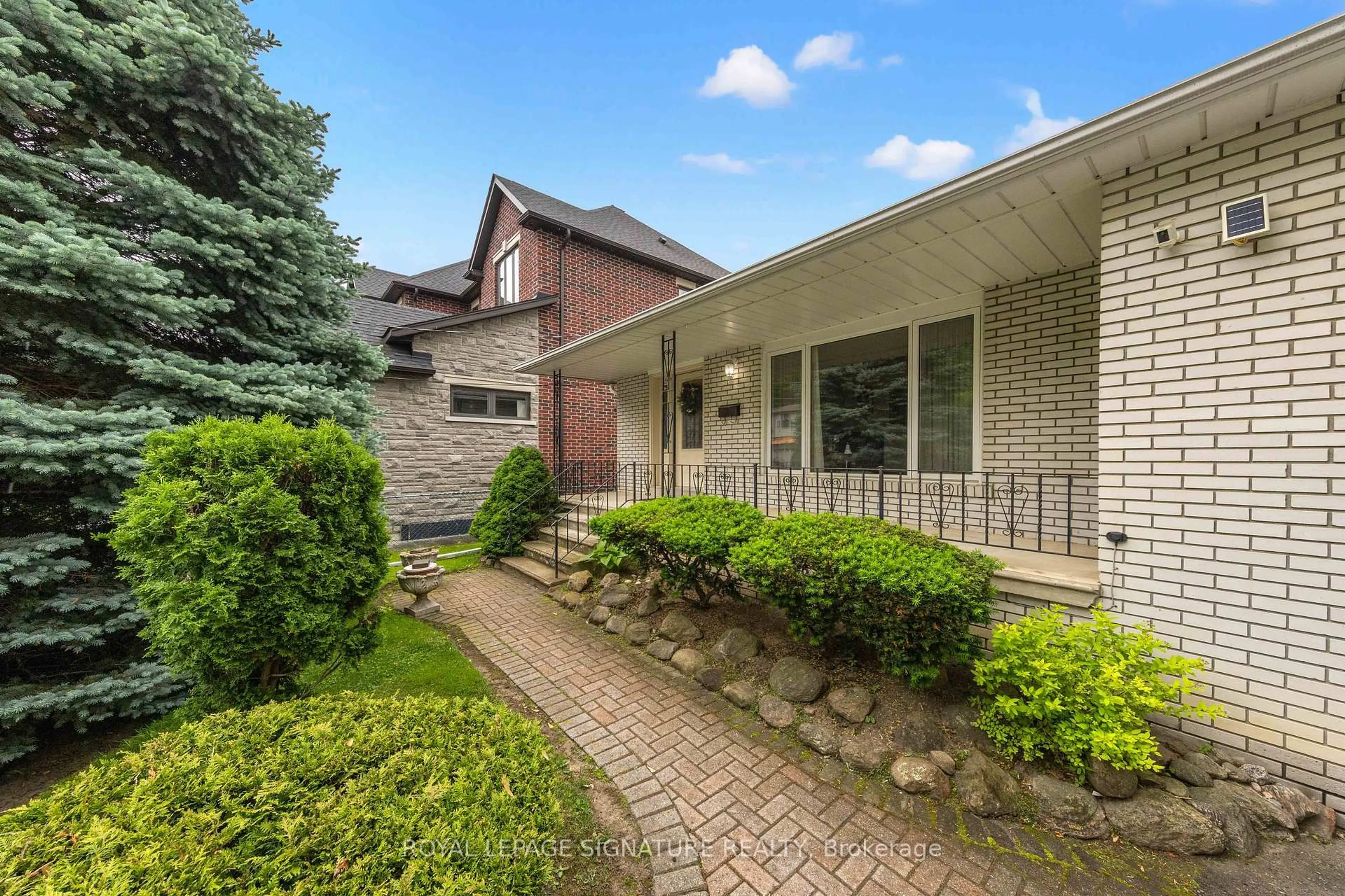 Home with brick exterior material, street for 29 Woodview Rd, Vaughan Ontario L4L 2V3