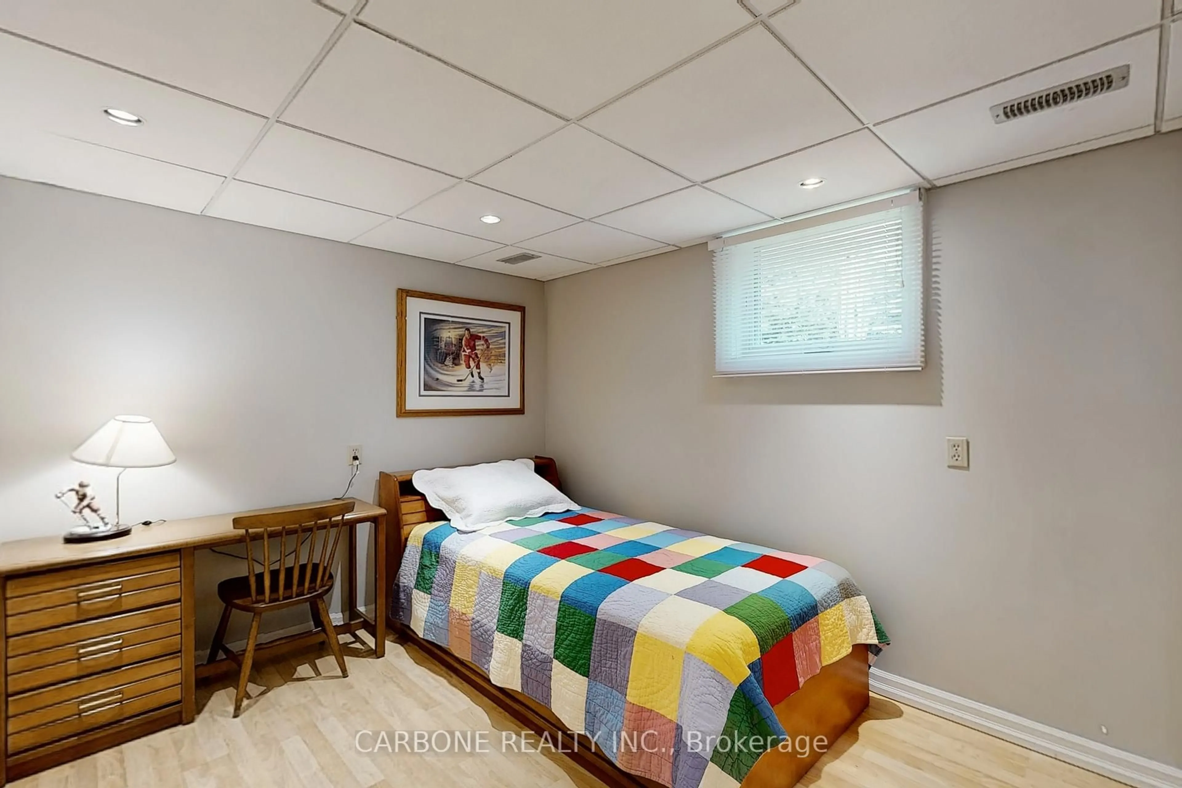 Bedroom with bed, unknown for 335 Forde Cres, King Ontario L7B 1G7