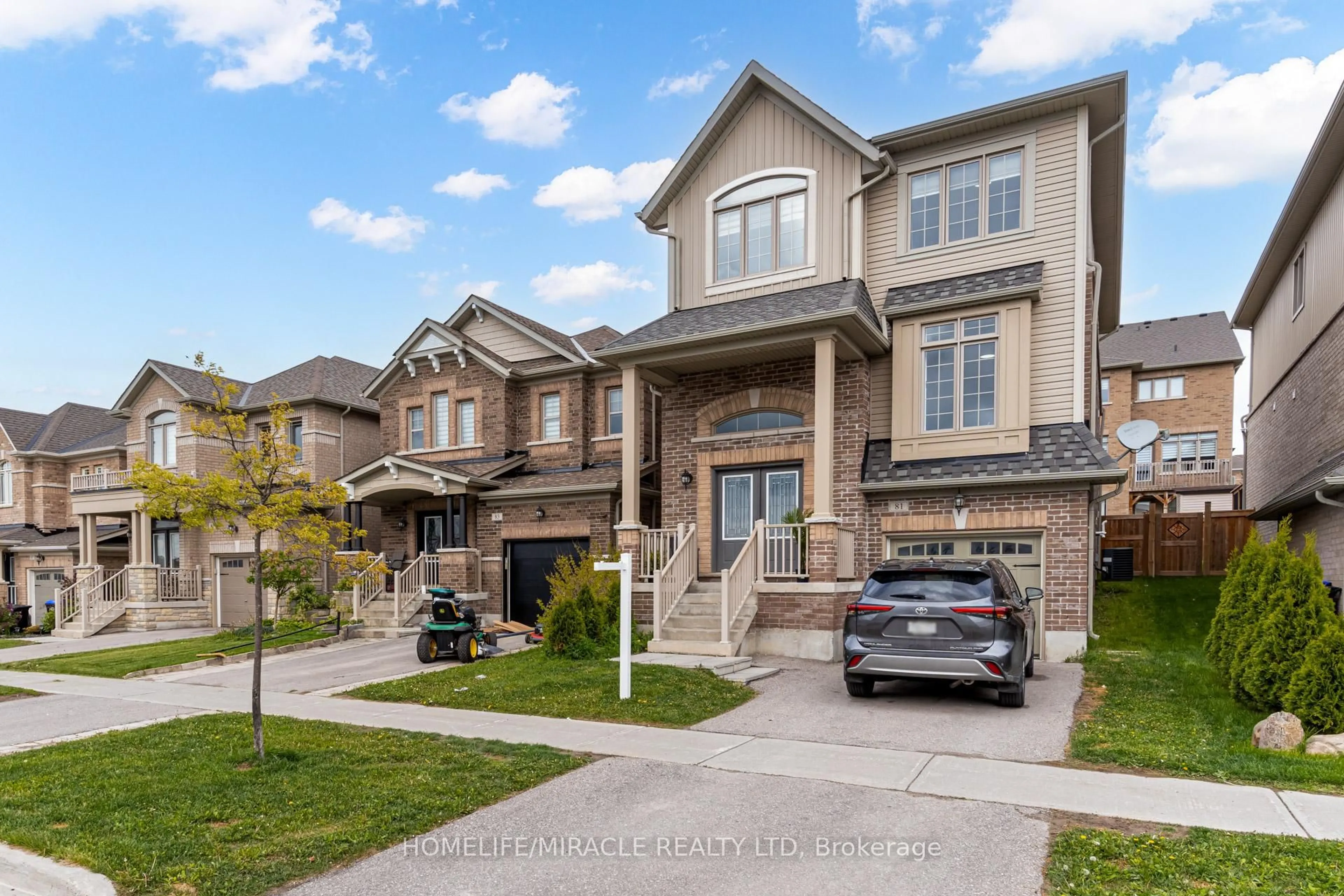 Home with brick exterior material, street for 81 Willoughby Way, New Tecumseth Ontario L9R 0P4