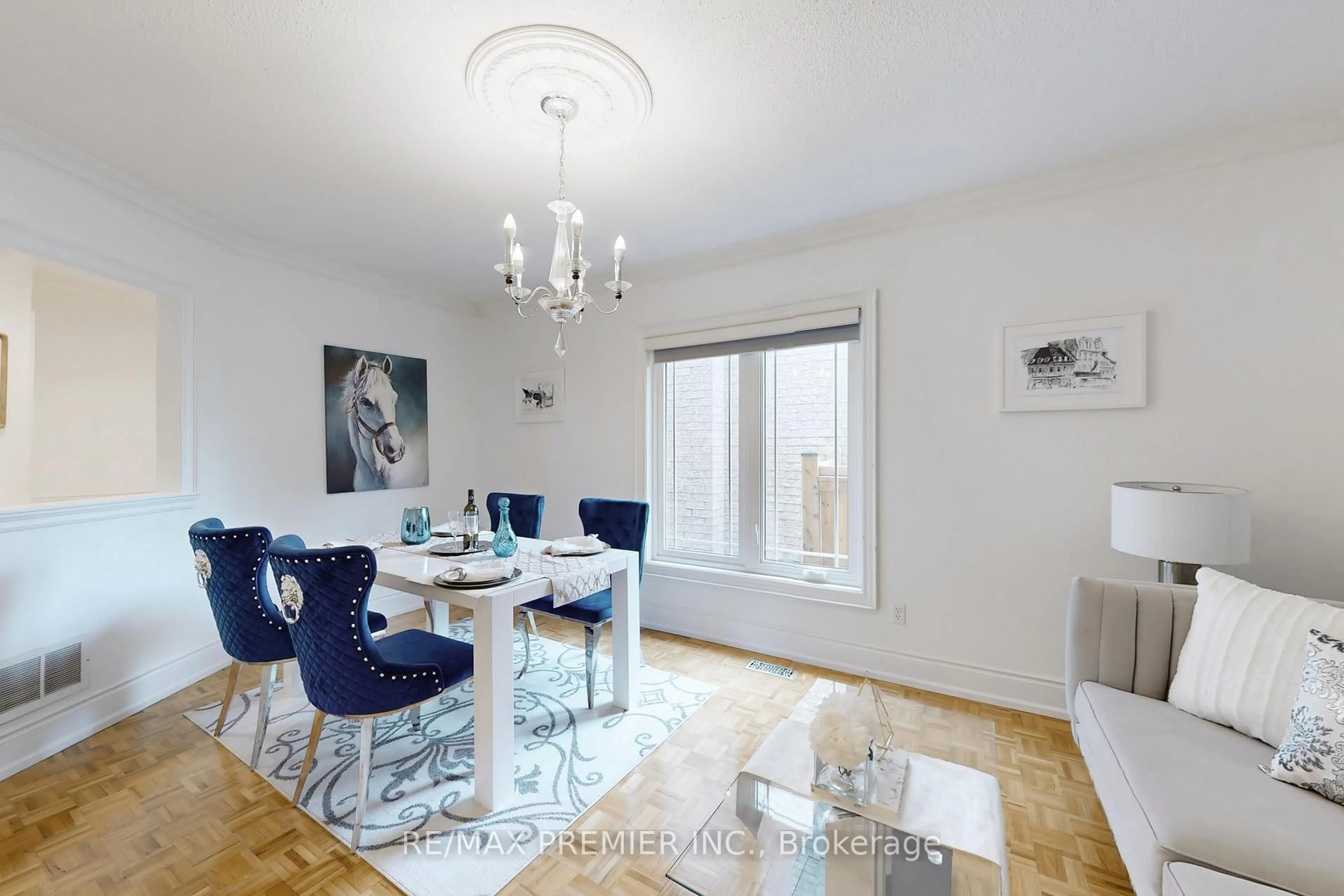 Dining room, unknown for 21 Villandry Cres, Vaughan Ontario L6A 2R2