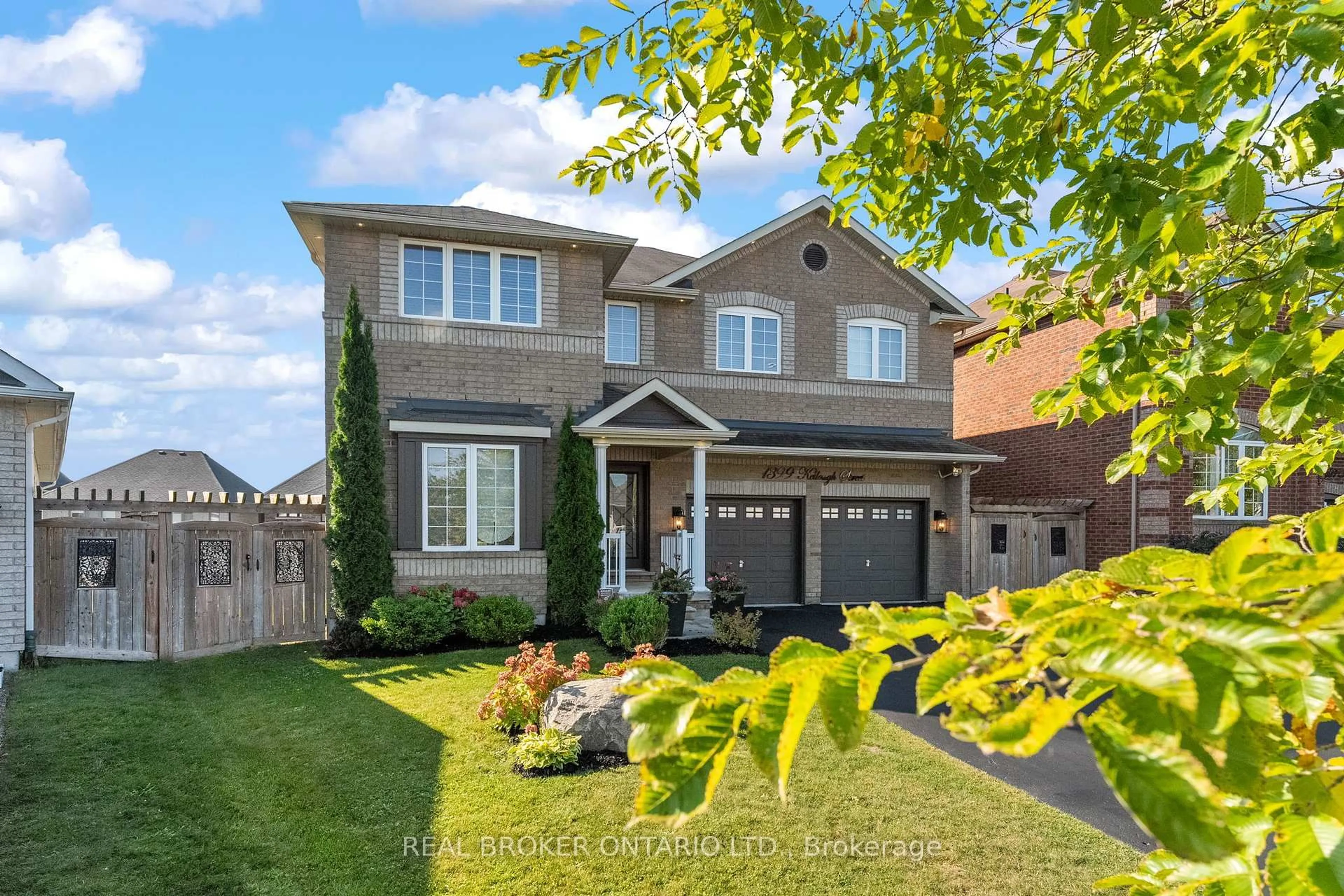 Home with brick exterior material, street for 1399 Kellough St, Innisfil Ontario L9S 0H7