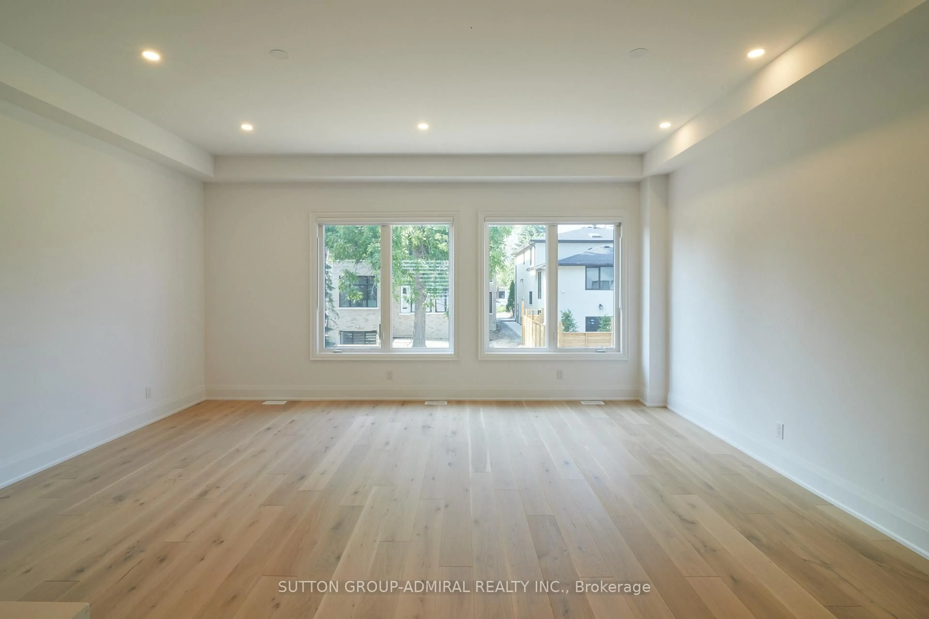 A pic of a room for 18 Direzze Crt, Richmond Hill Ontario L4C 5T8