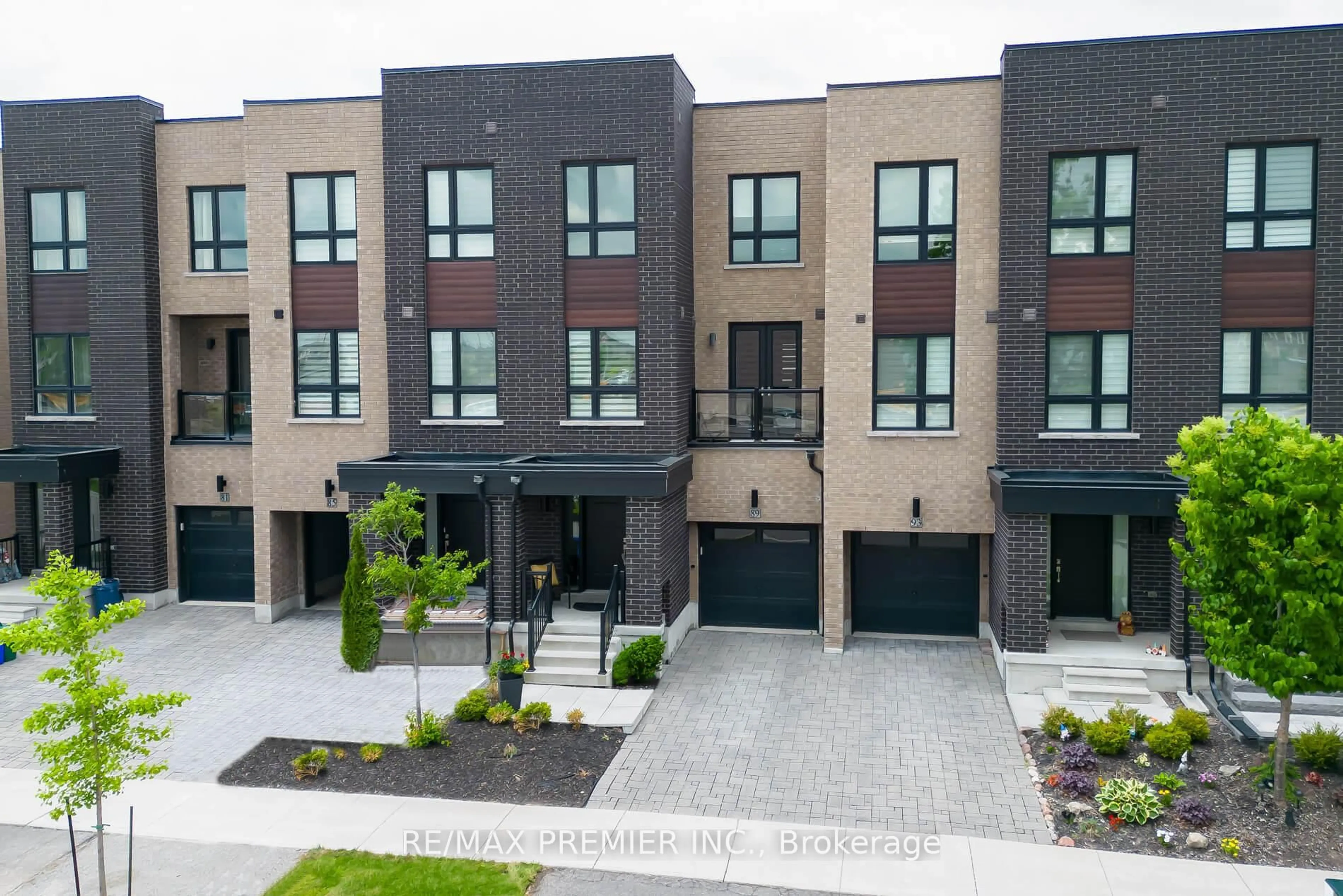 Home with brick exterior material, street for 89 Gridiron Gate, Vaughan Ontario L4H 4W8
