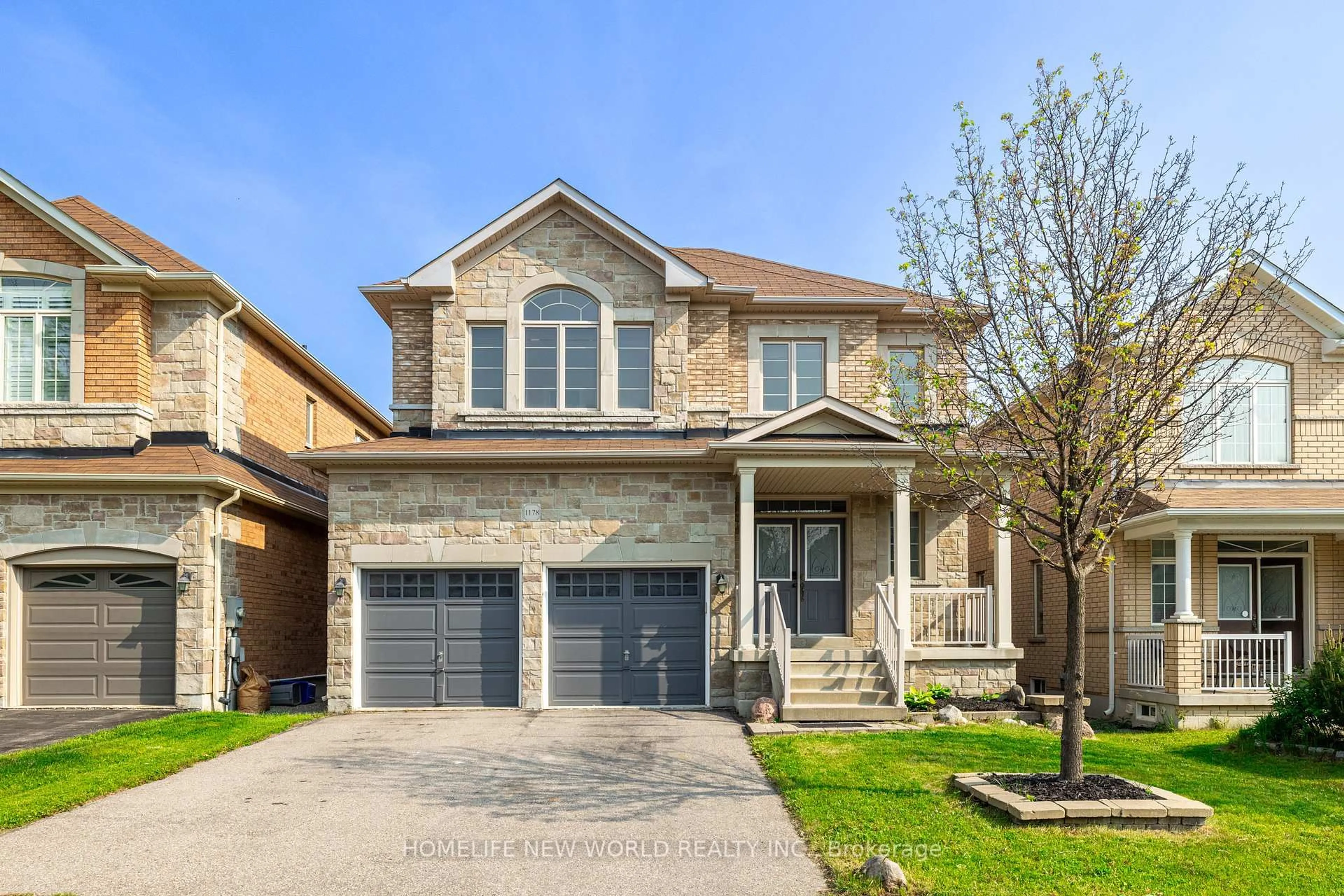 Home with brick exterior material, street for 1178 Mctavish Dr, Newmarket Ontario L3X 0A8