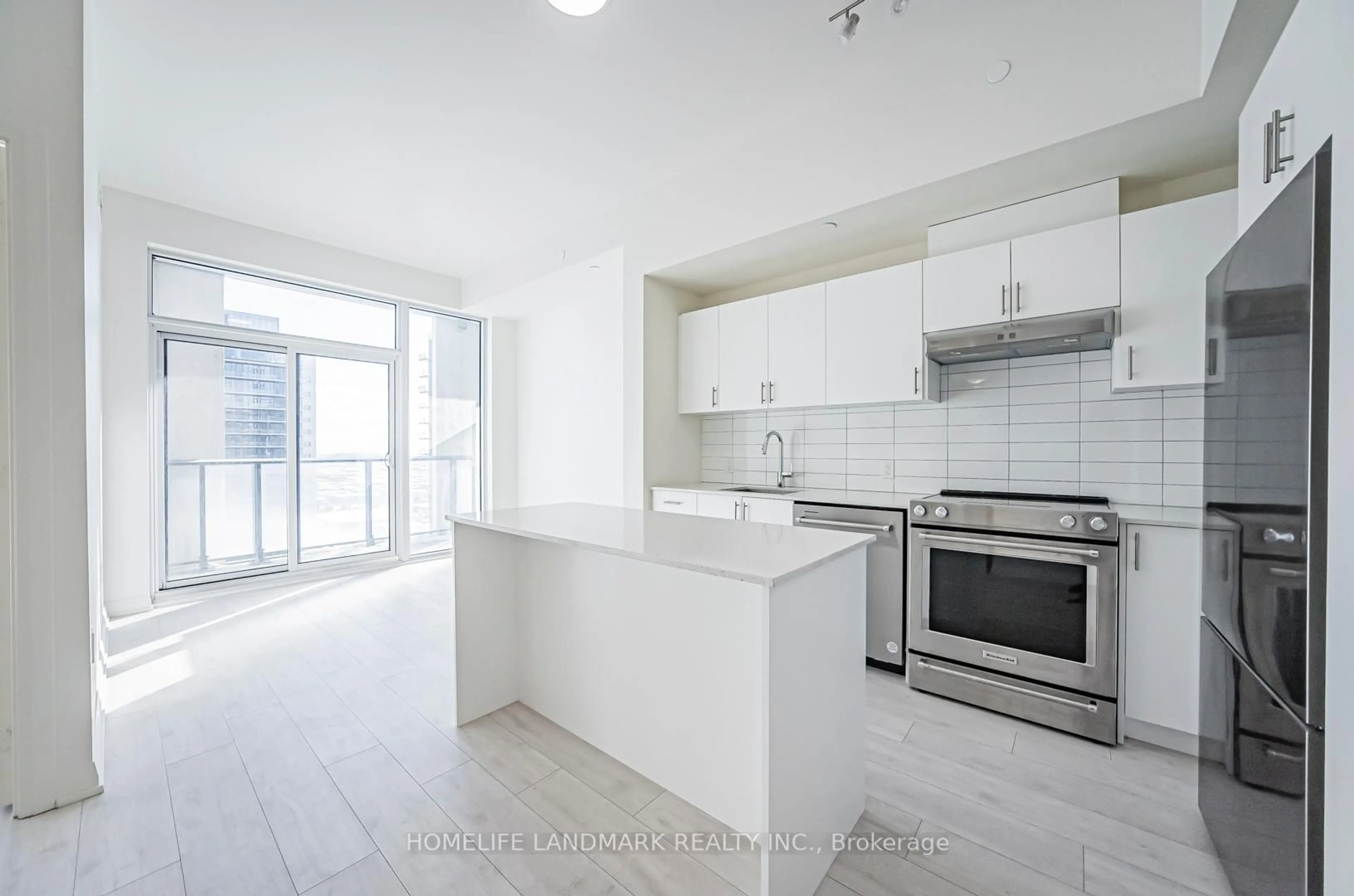 Standard kitchen, unknown for 9000 Jane St #2304, Vaughan Ontario L4K 0M6