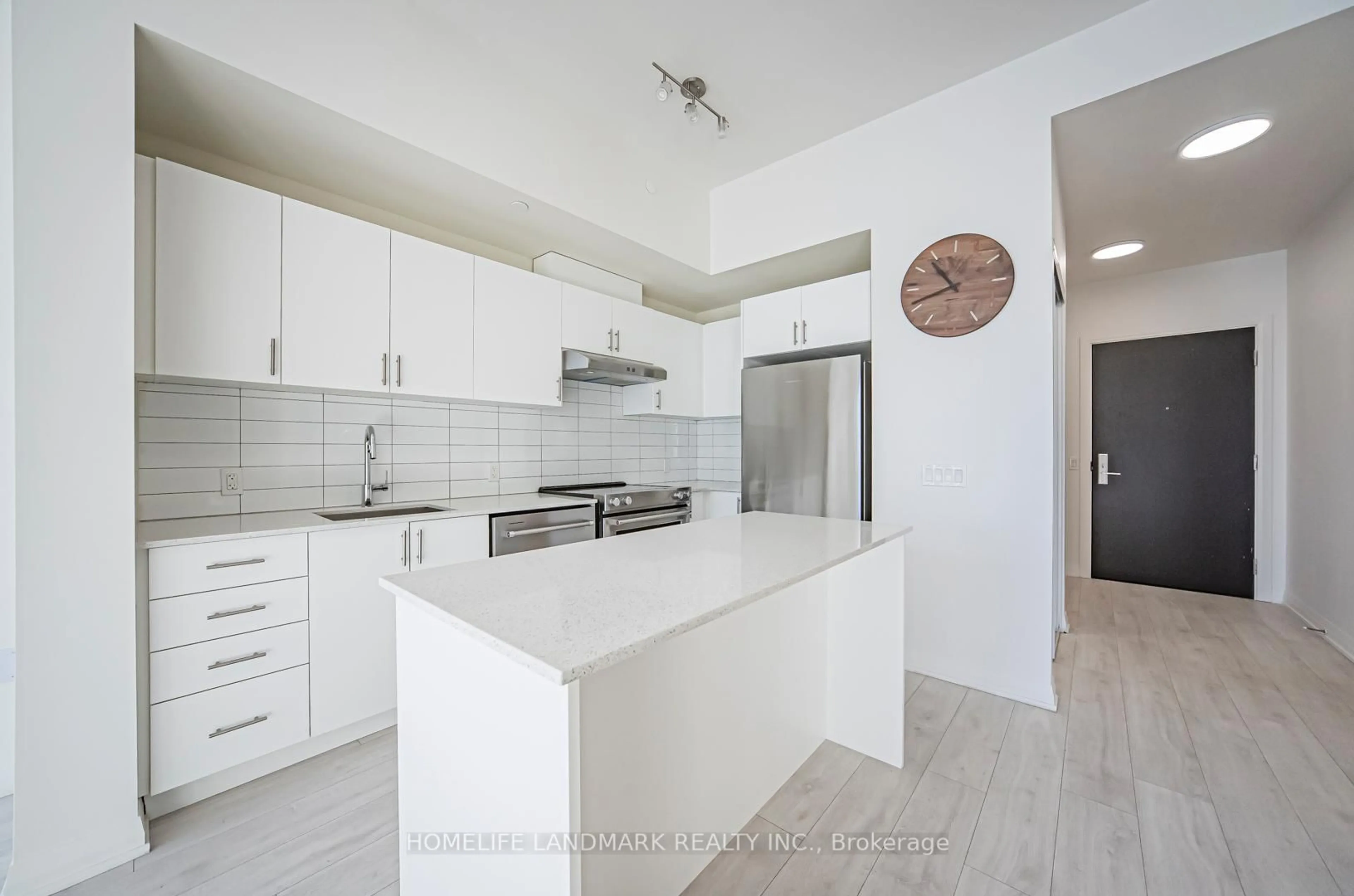 Standard kitchen, unknown for 9000 Jane St #2304, Vaughan Ontario L4K 0M6