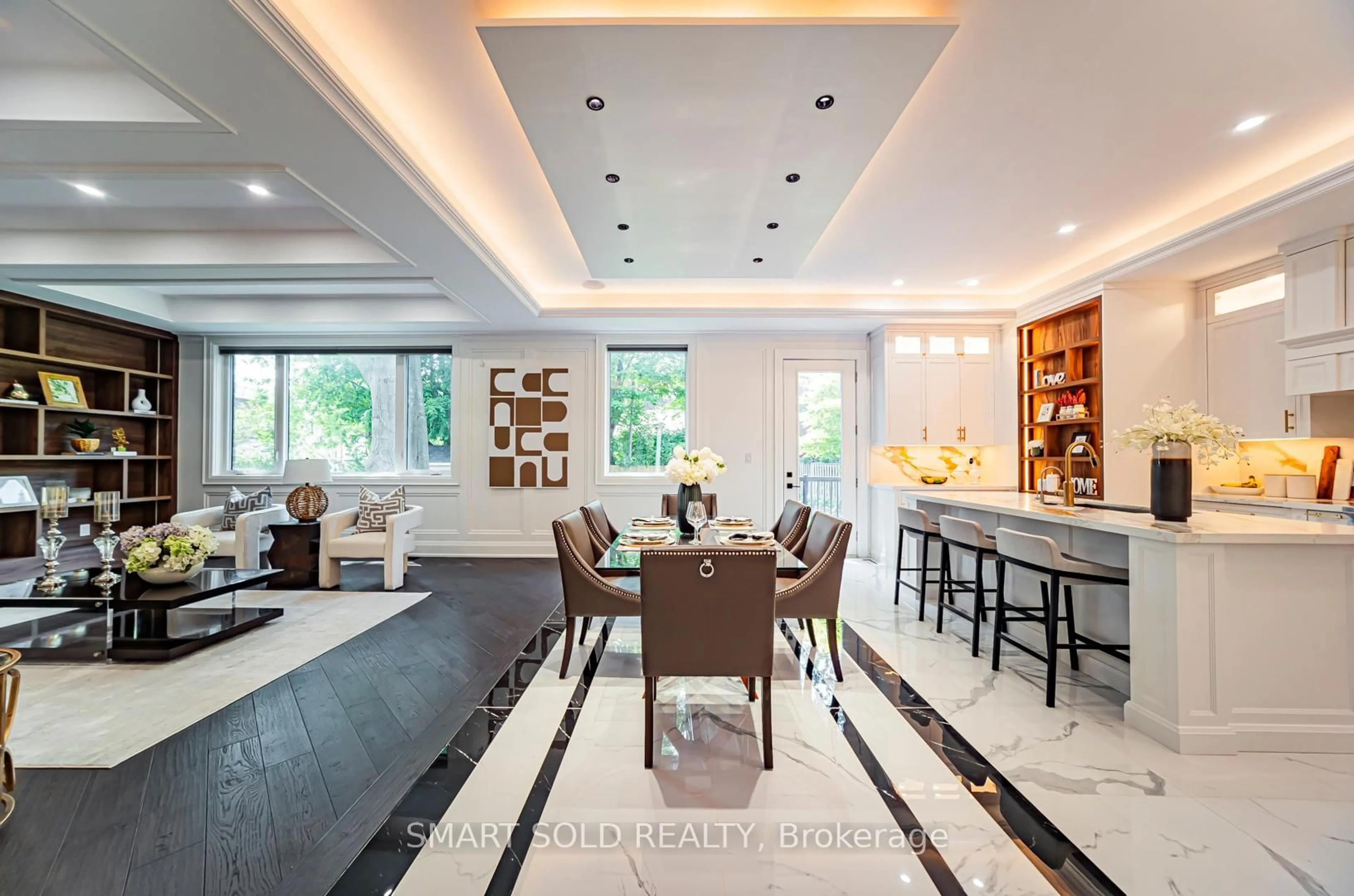 Dining room, ceramic/tile floor for 92 Lloyd St, Whitchurch-Stouffville Ontario L4A 4J5