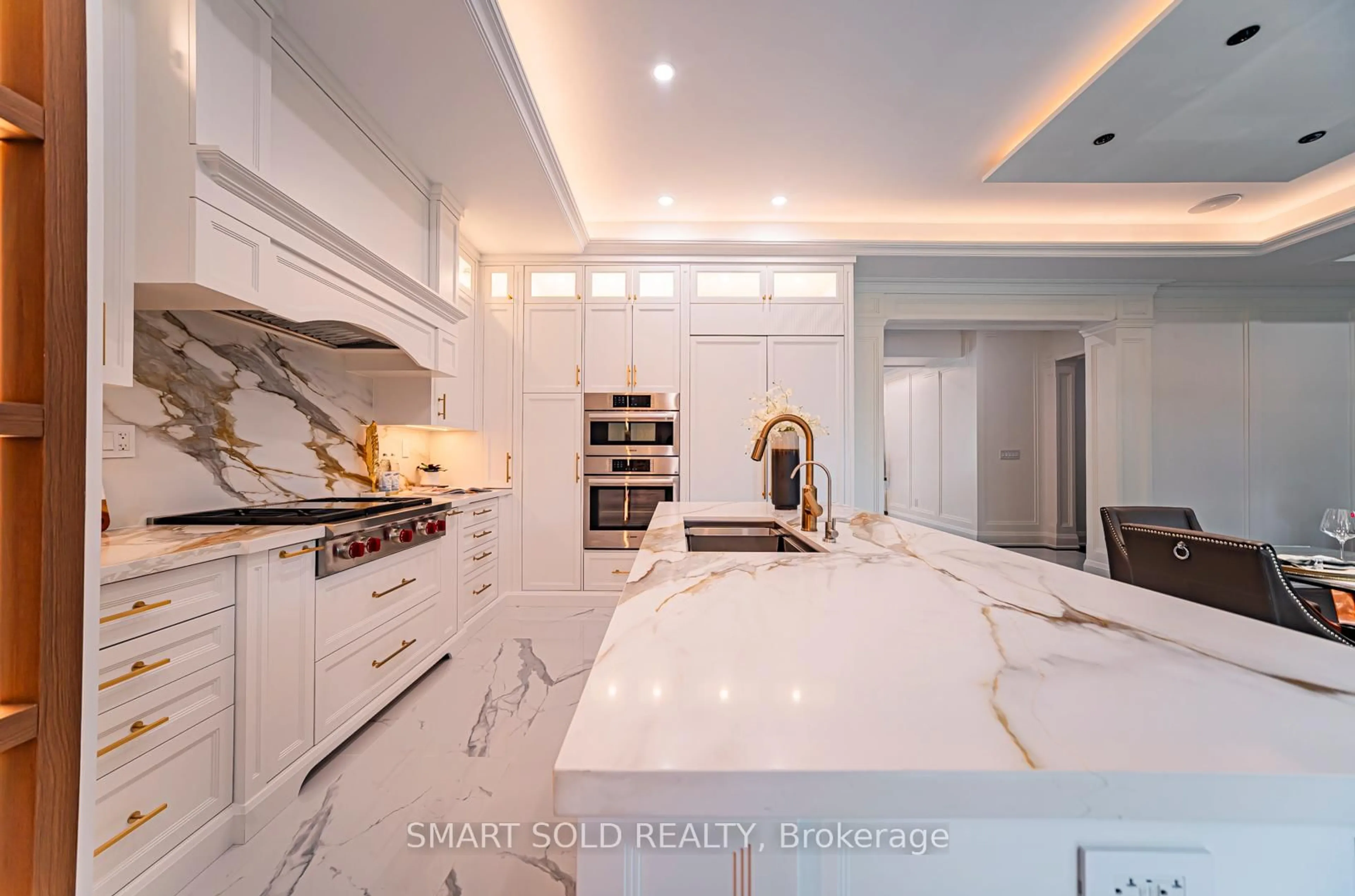 Contemporary kitchen, ceramic/tile floor for 92 Lloyd St, Whitchurch-Stouffville Ontario L4A 4J5