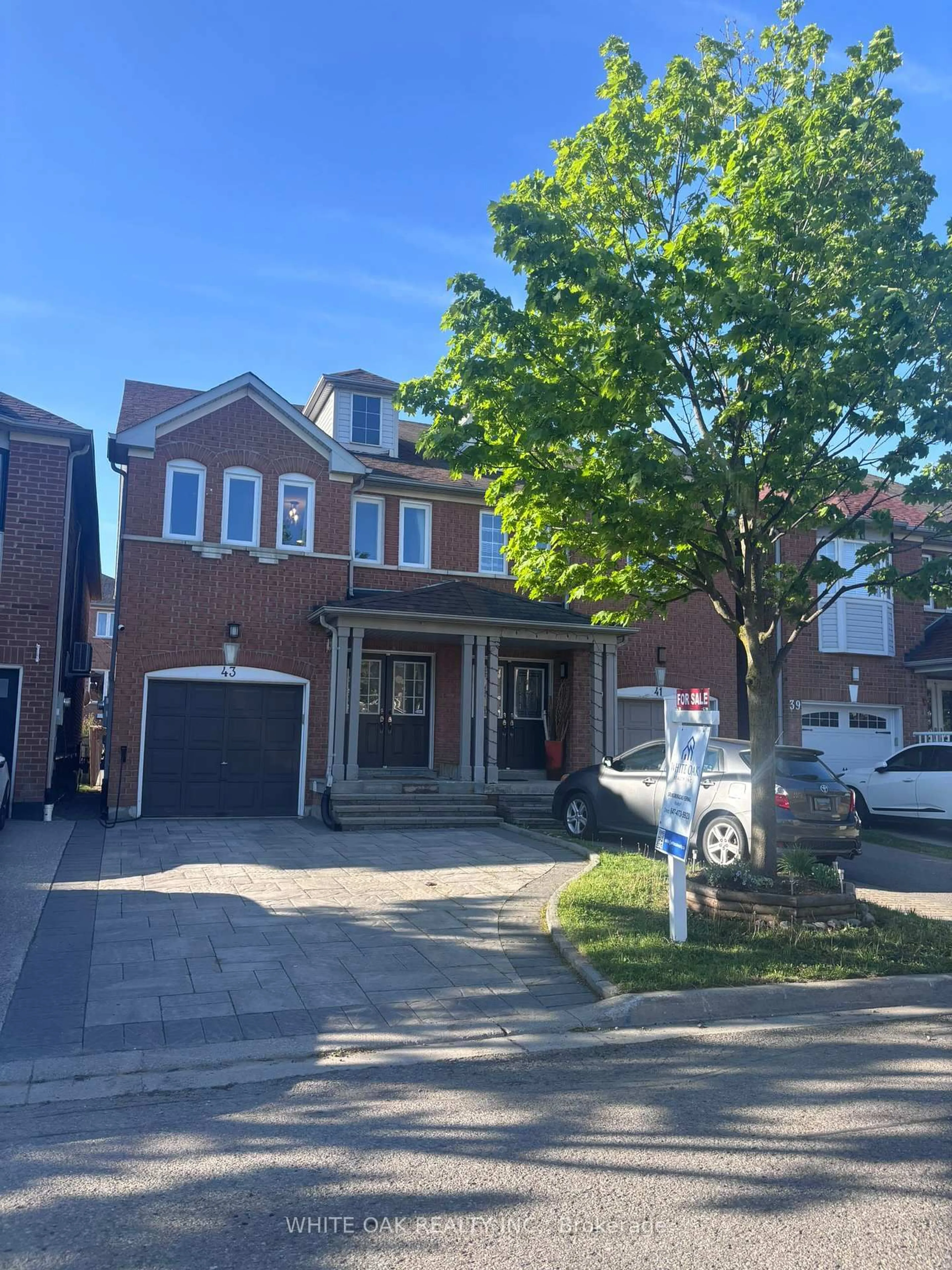 Home with brick exterior material, street for 43 Sassafras Circ, Vaughan Ontario L4J 8M7