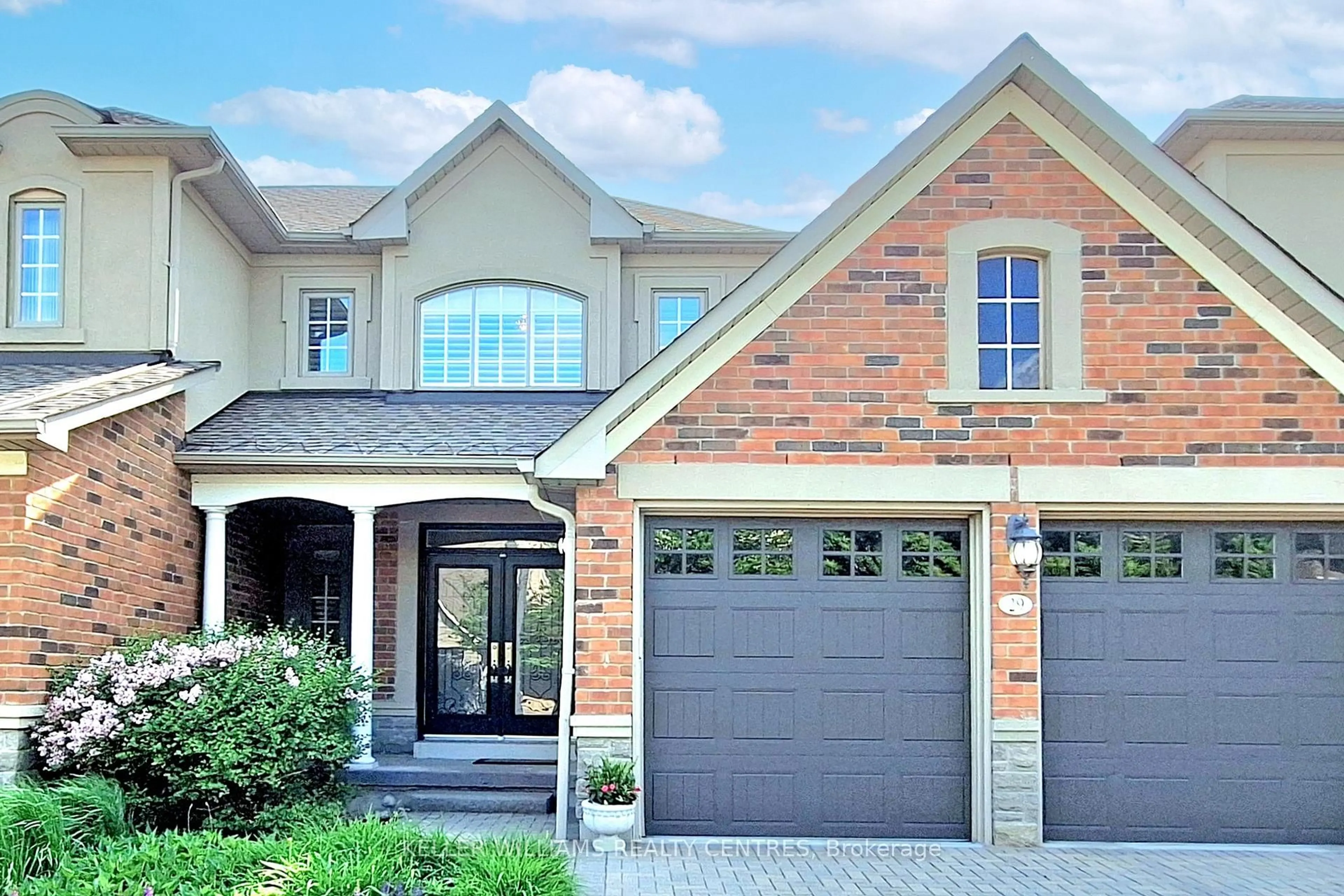 Home with brick exterior material, street for 29 Tucker Crt, Aurora Ontario L4G 7T2