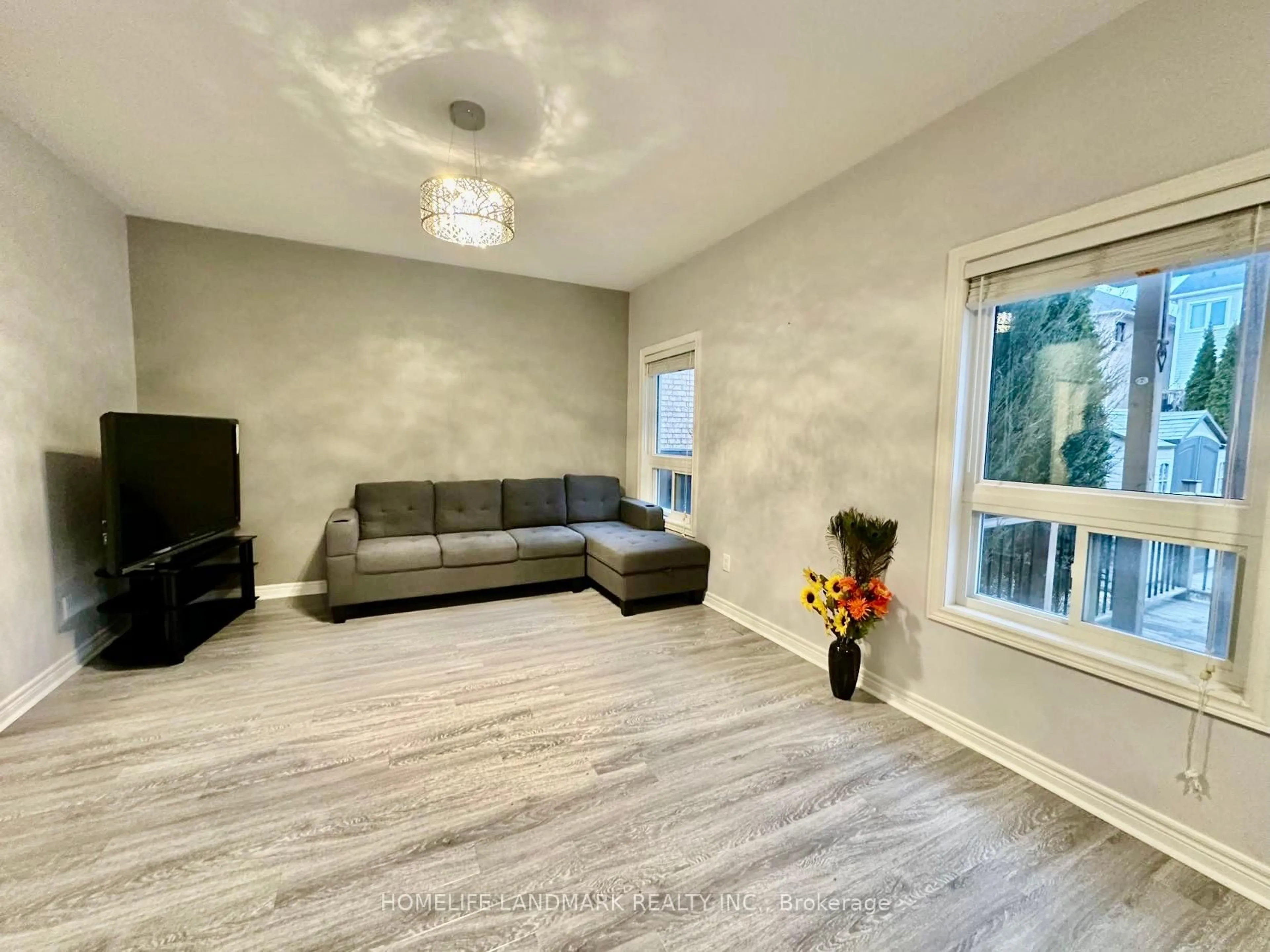 Living room with furniture, unknown for 59 Faris St, Bradford West Gwillimbury Ontario L3Z 0C5