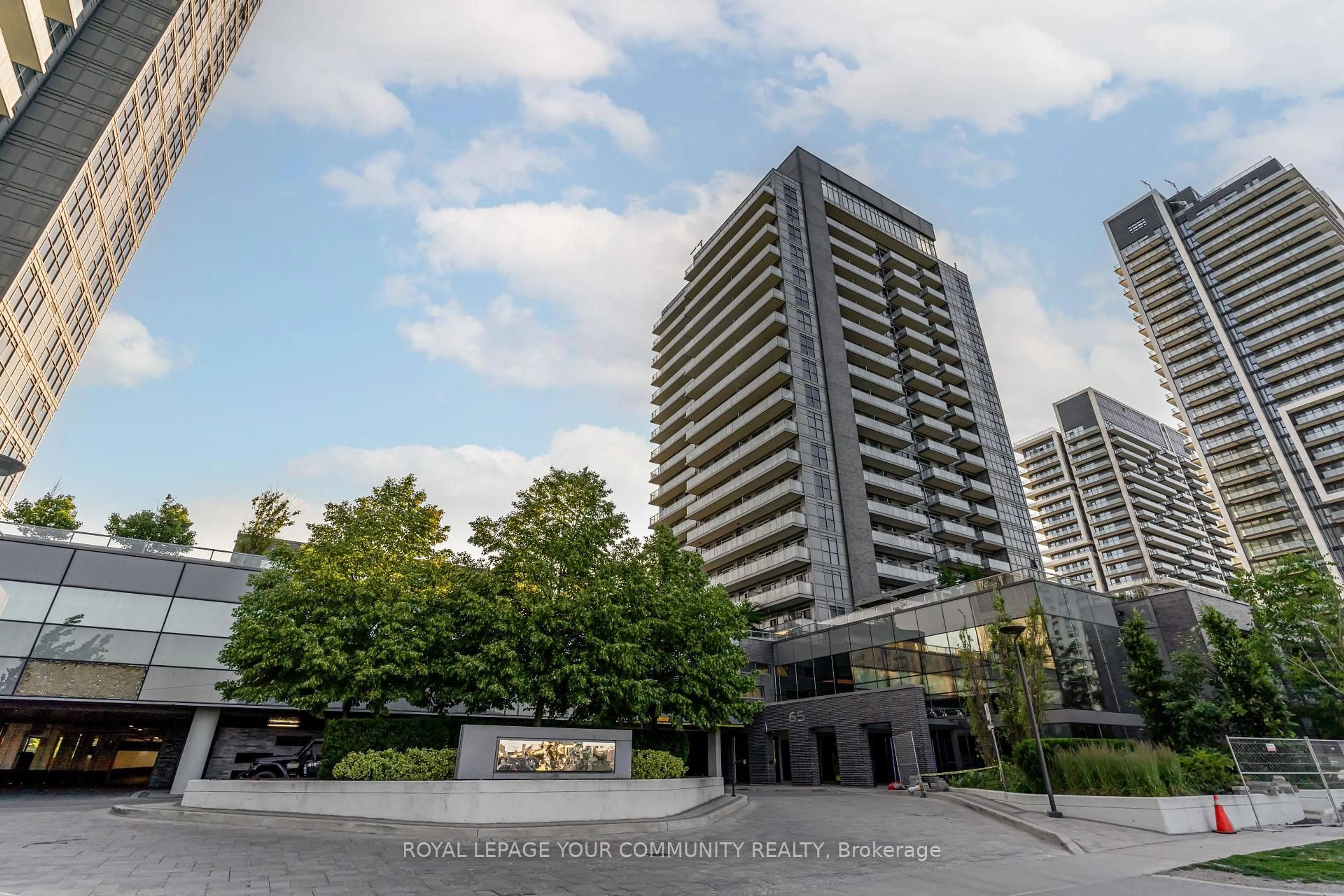 Unknown for 65 Oneida Cres #109, Richmond Hill Ontario L4B 0G9
