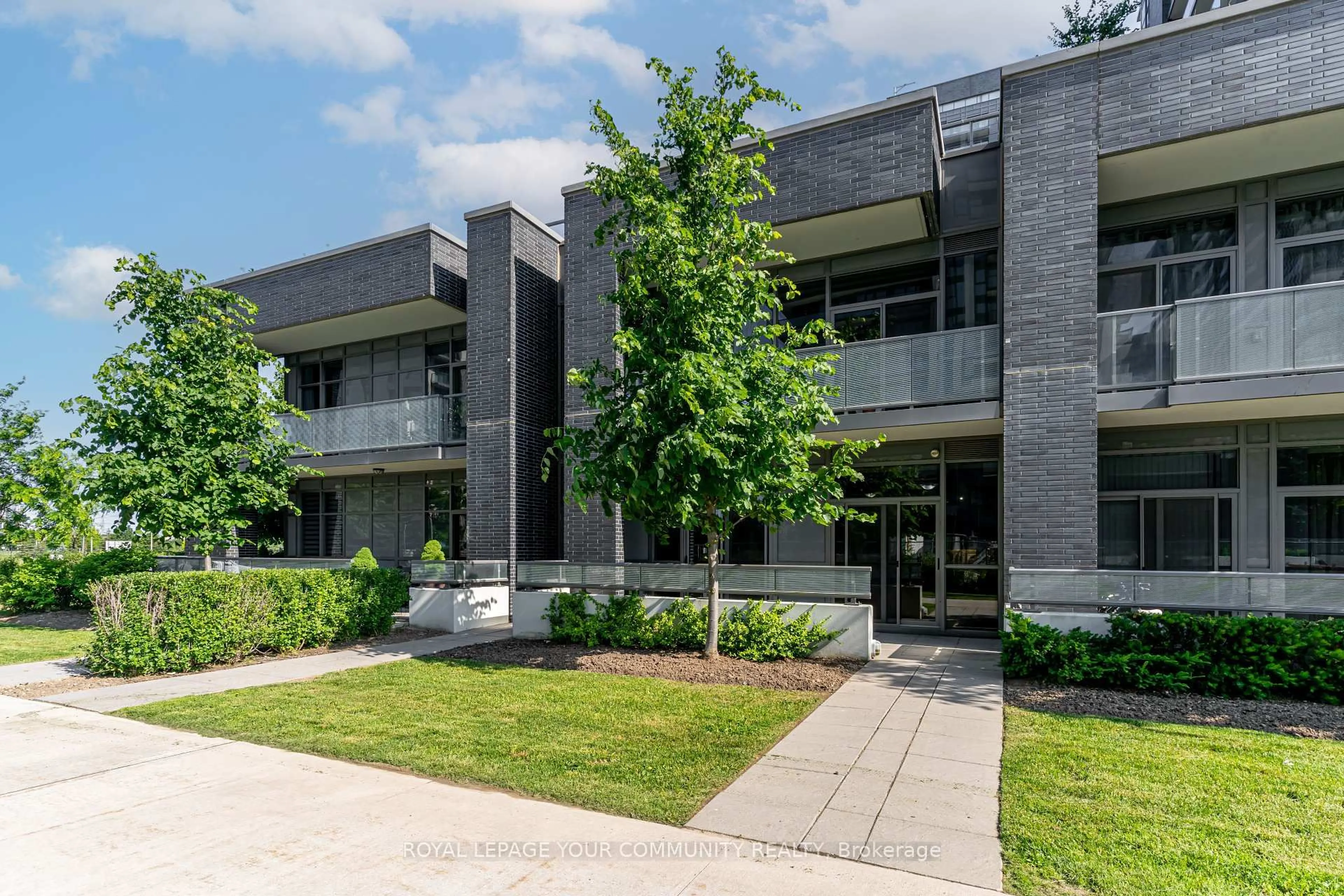 Unknown for 65 Oneida Cres #109, Richmond Hill Ontario L4B 0G9