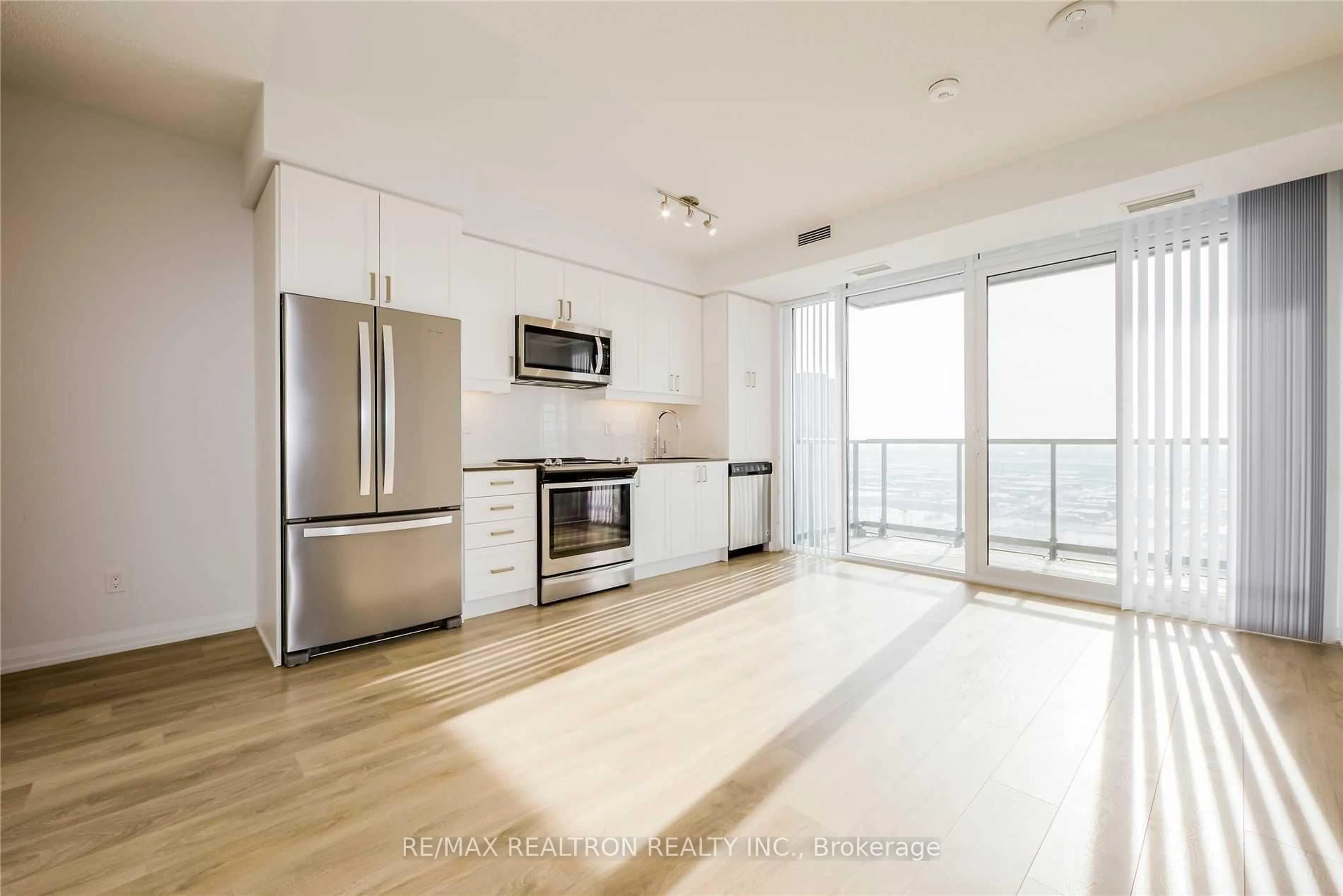 Open concept kitchen, unknown for 7895 Jane St #2606, Vaughan Ontario L4K 0K2