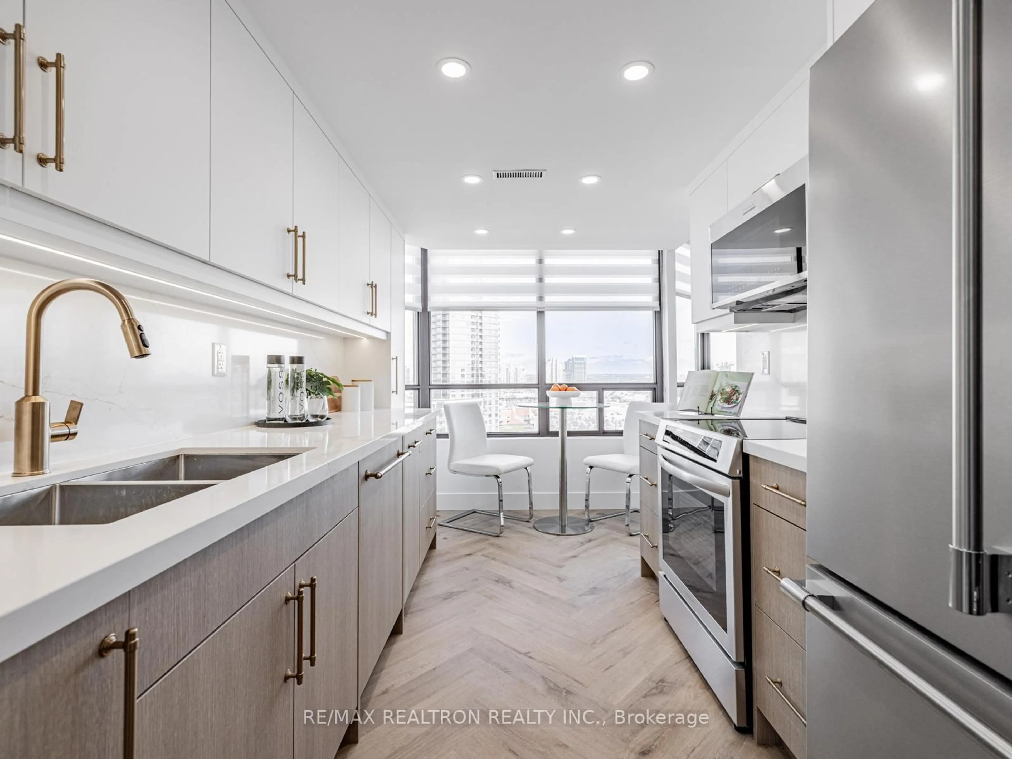Contemporary kitchen, ceramic/tile floor for 7420 Bathurst St #1611, Vaughan Ontario L4J 6X4
