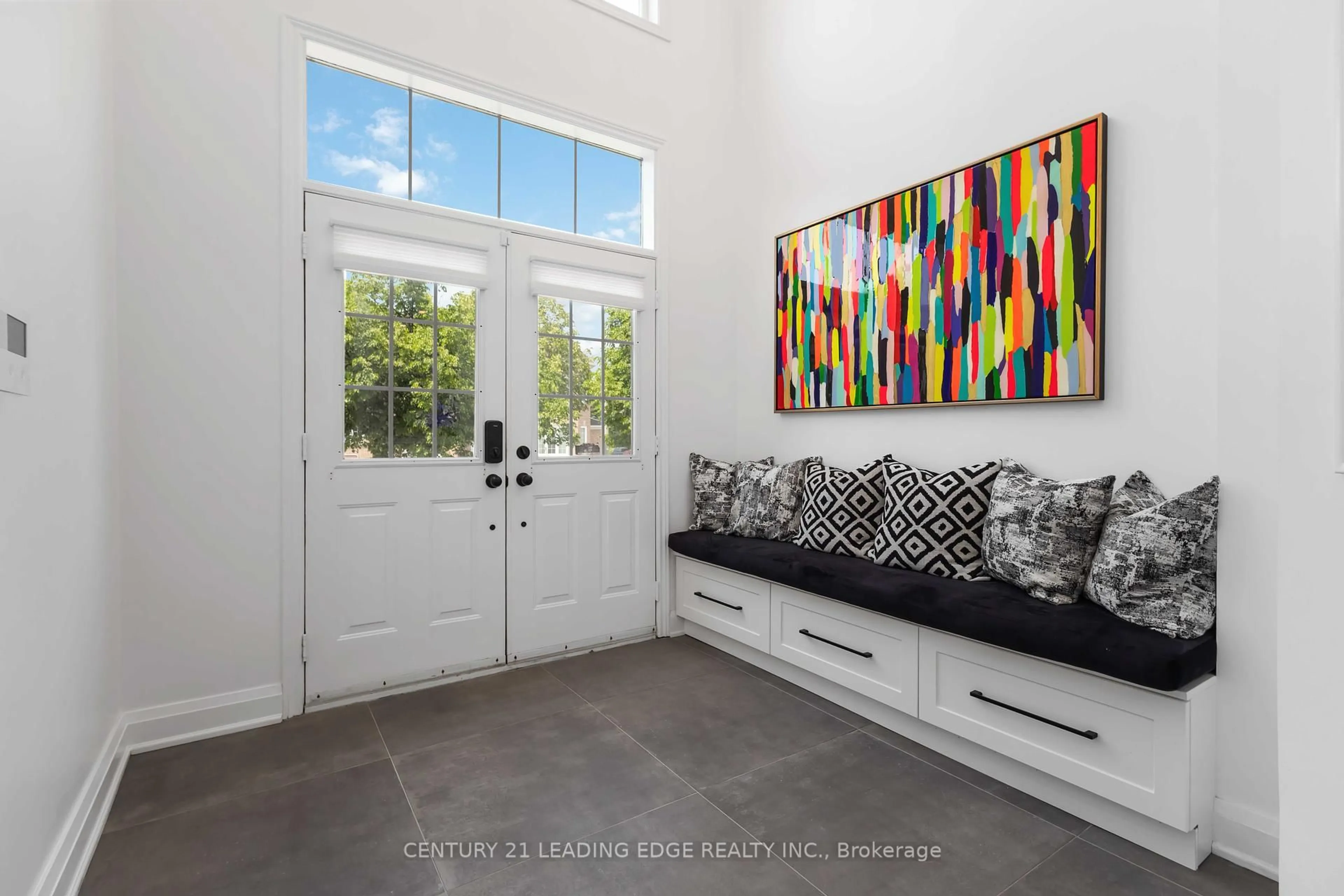 Indoor entryway for 9 BLUEBELL Dr, Markham Ontario L3S 3P8