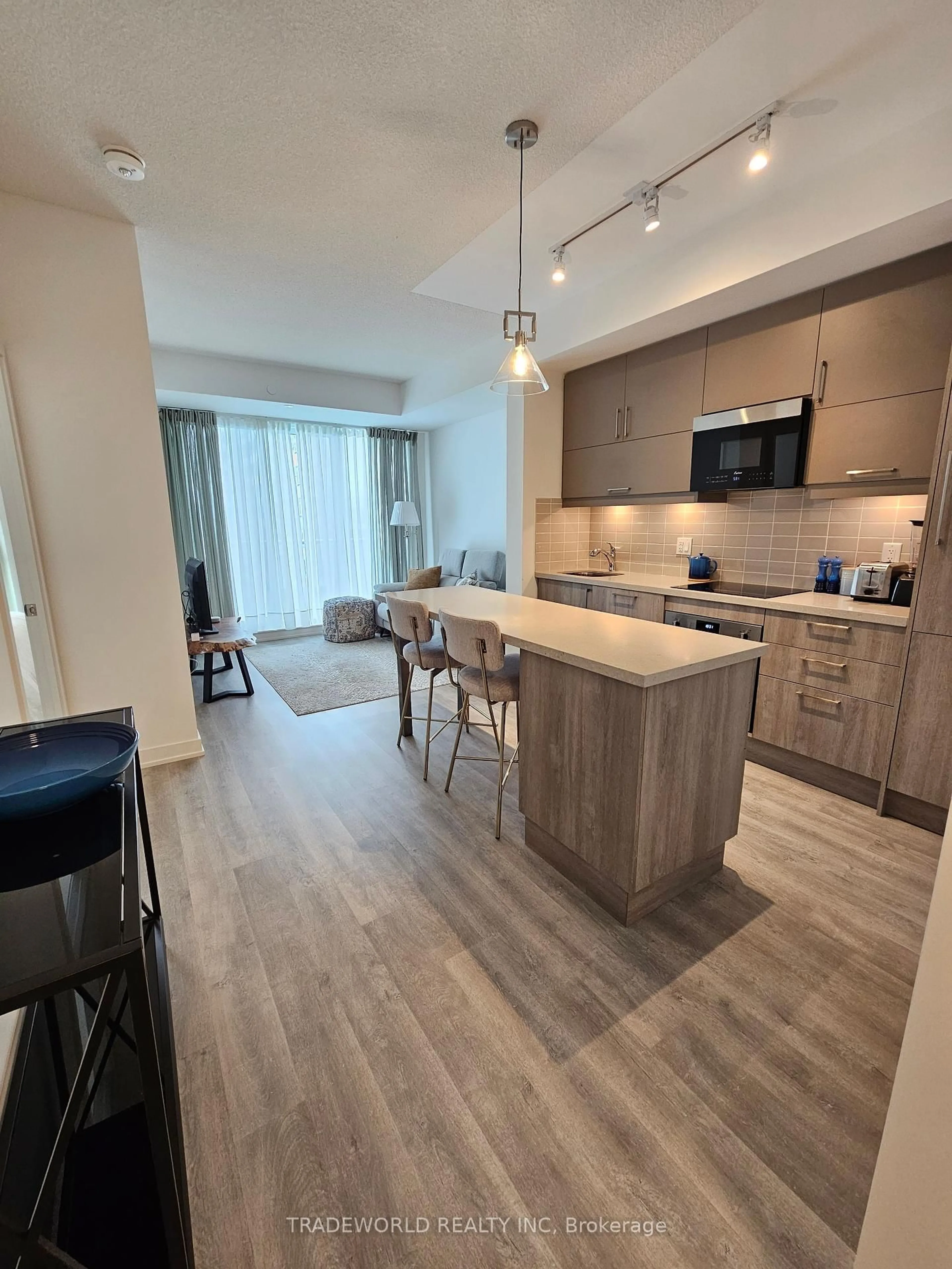 Open concept kitchen, unknown for 8119 Birchmount Rd #1314, Markham Ontario L6G 0H6