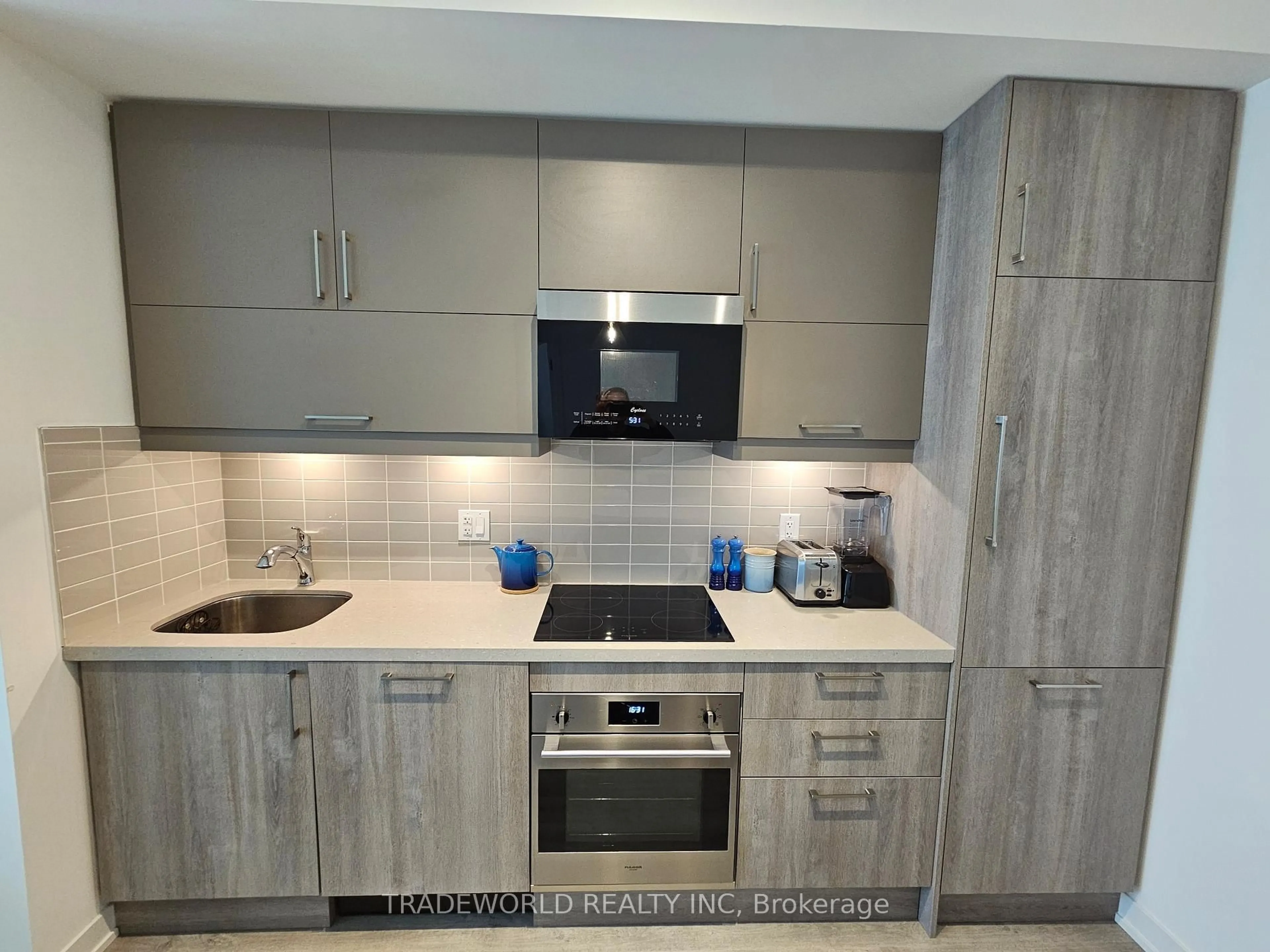 Standard kitchen, unknown for 8119 Birchmount Rd #1314, Markham Ontario L6G 0H6