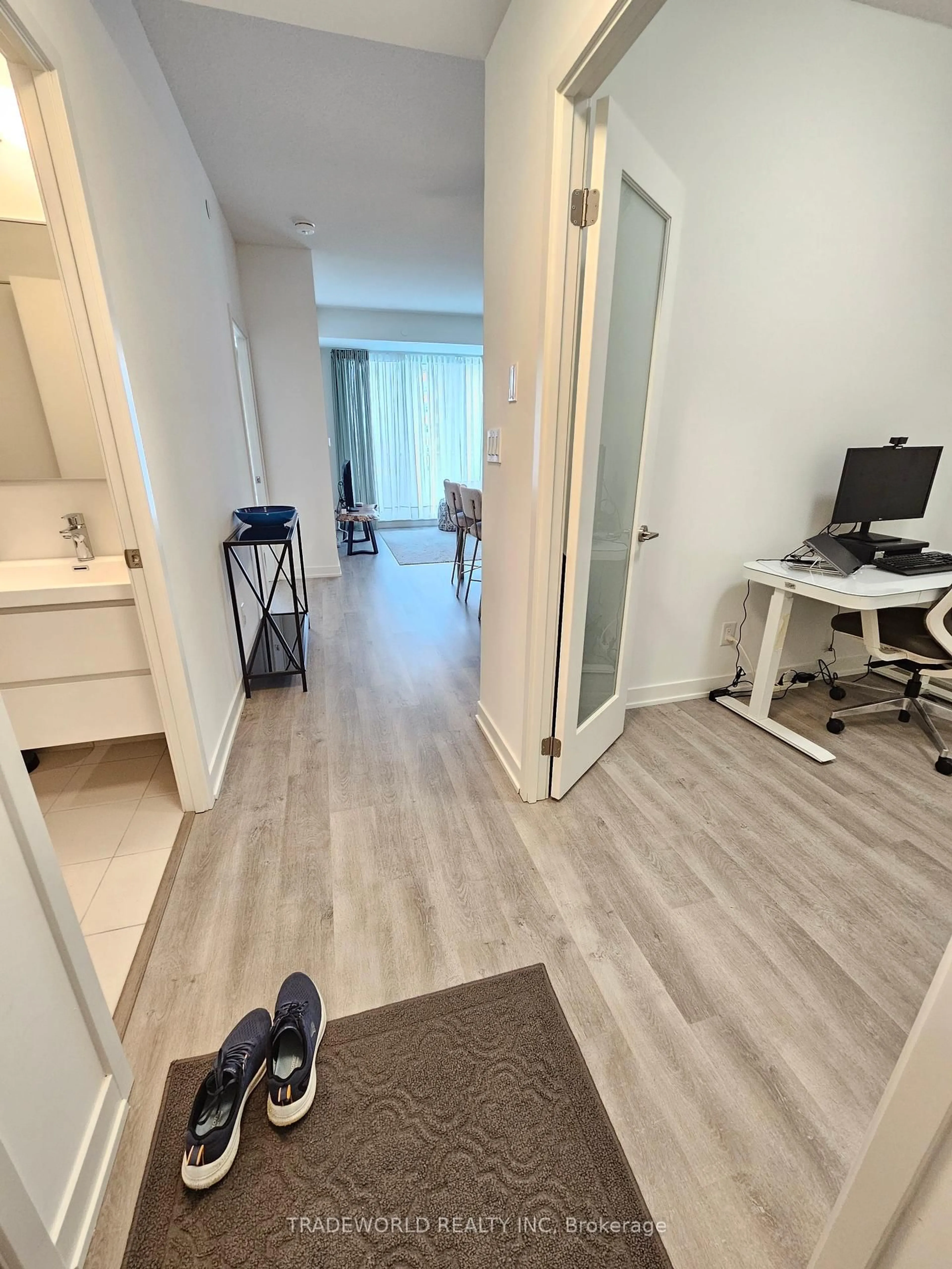 A pic of a room for 8119 Birchmount Rd #1314, Markham Ontario L6G 0H6