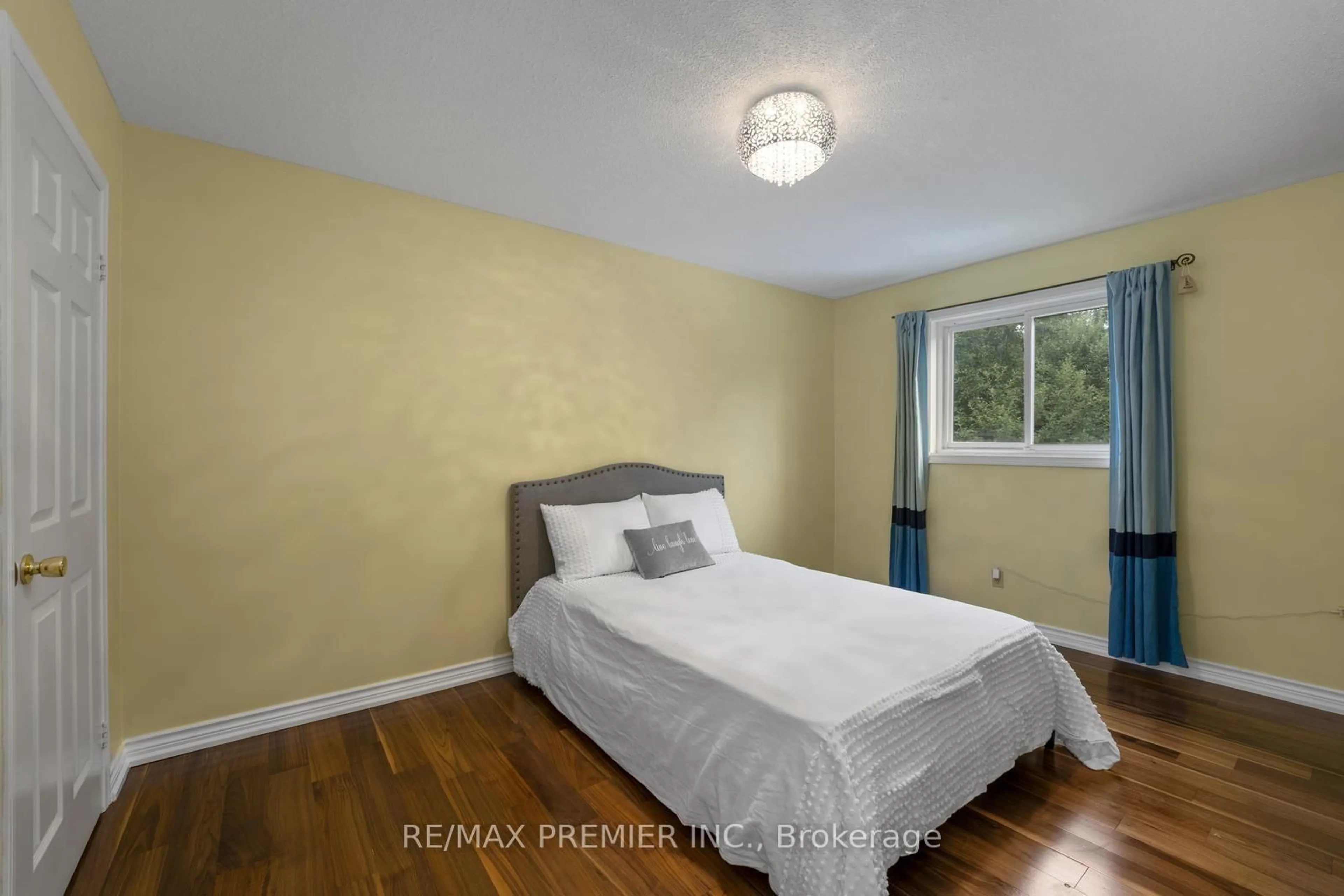 A pic of a room for 127 O'Connor Cres, Richmond Hill Ontario L4C 7R7