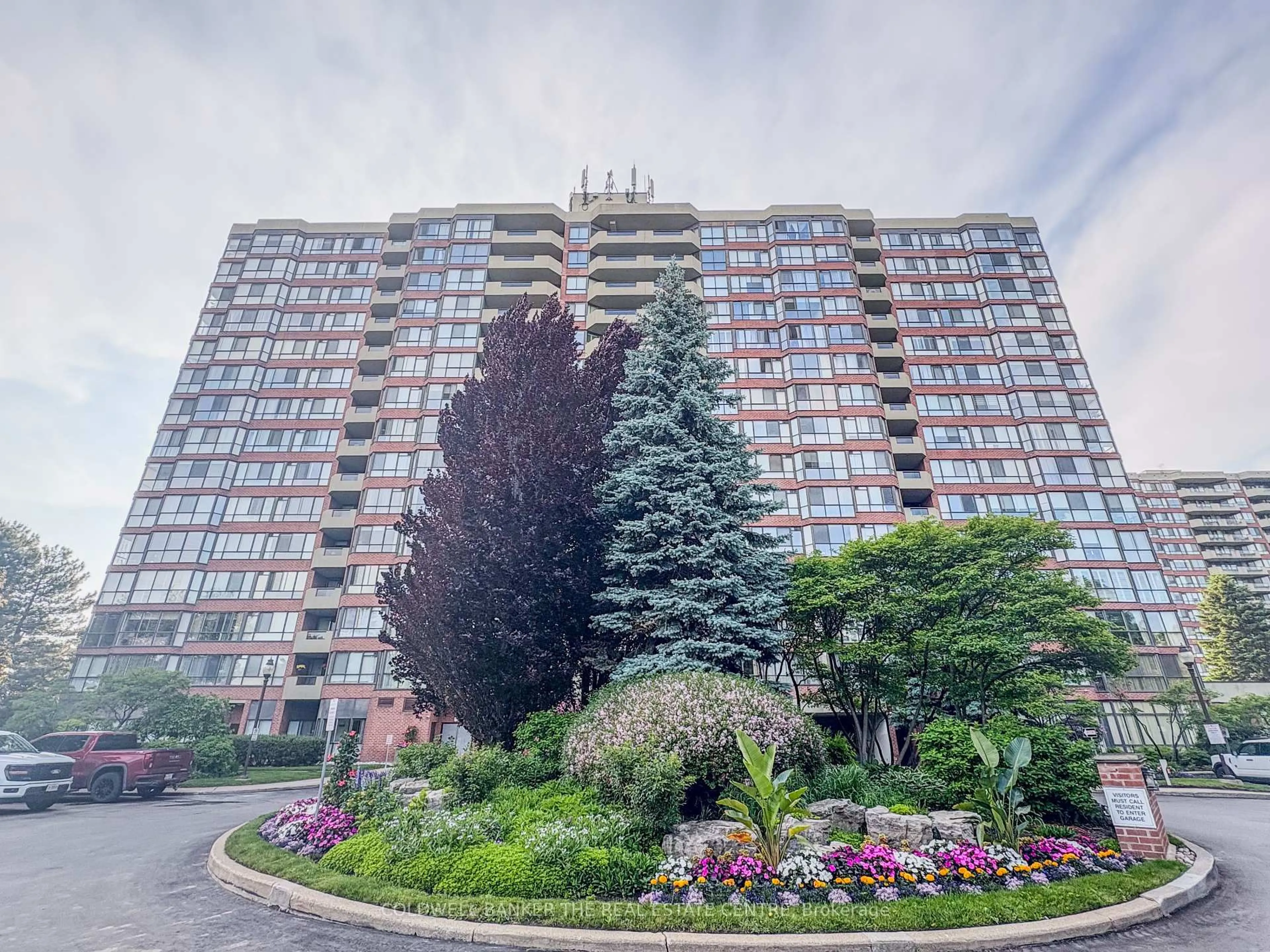Unknown for 100 Observatory Lane #307, Richmond Hill Ontario L4C 1T4