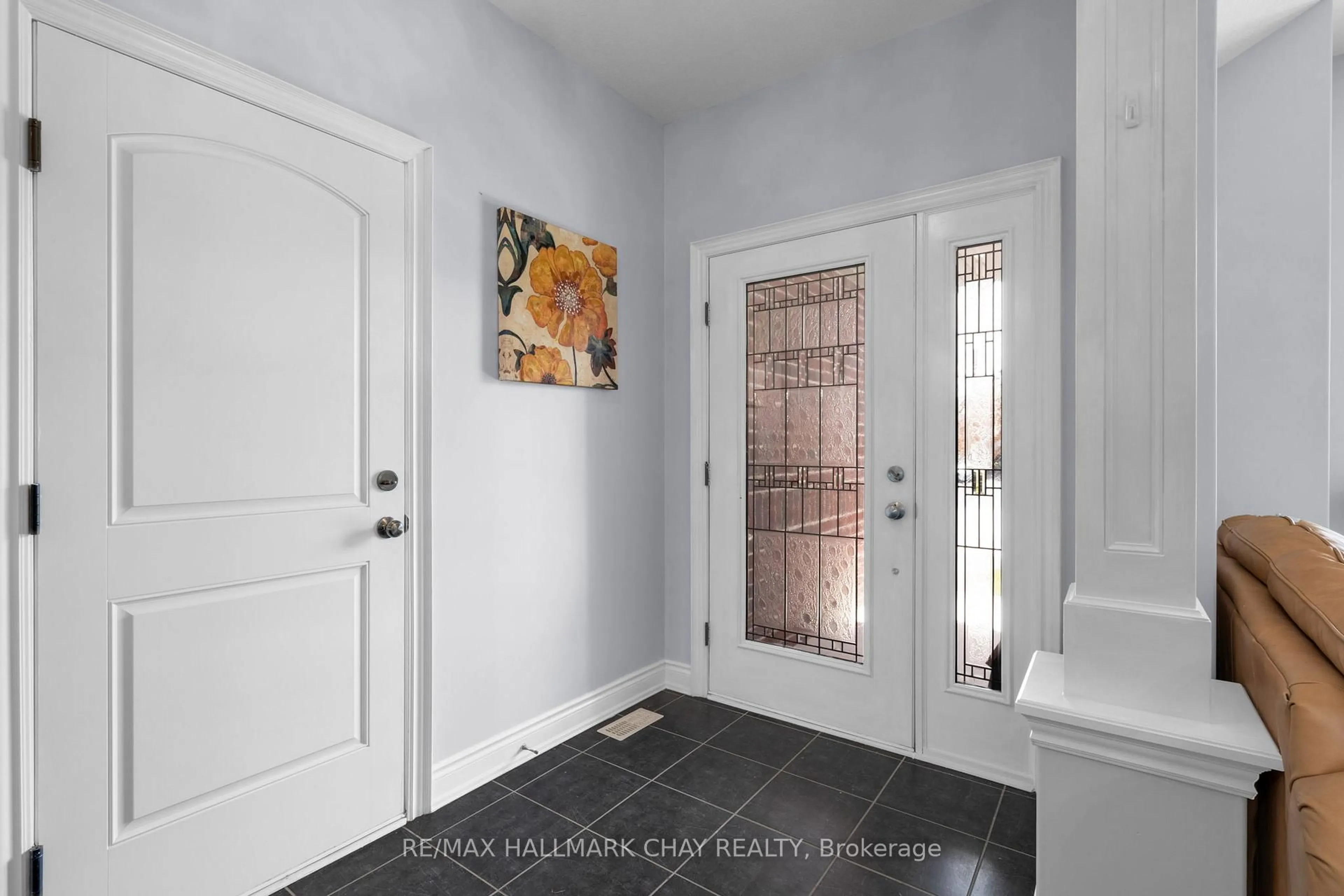 Indoor entryway for 60 Brownley Lane, Essa Ontario L3W 0P9
