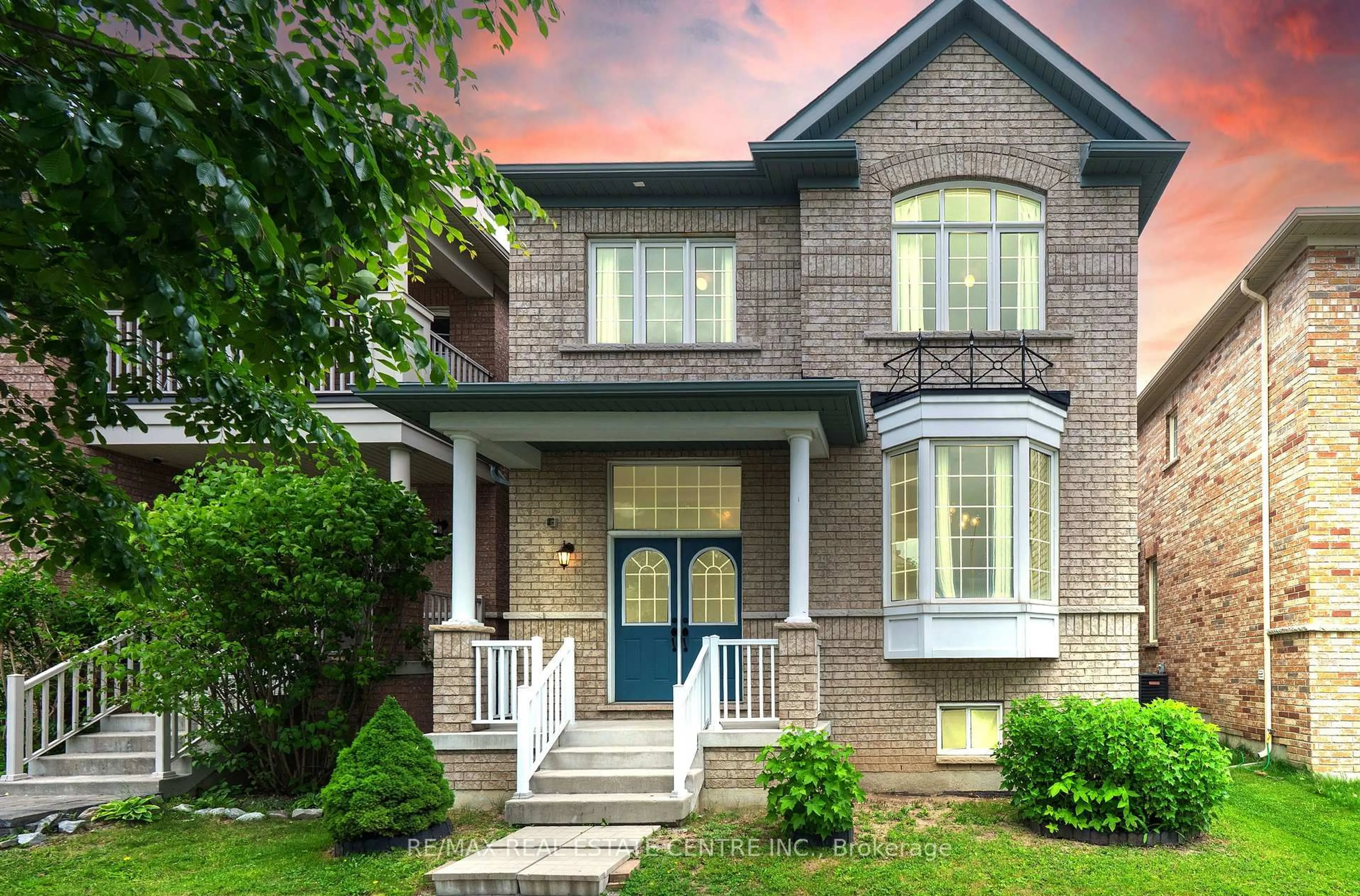 Home with brick exterior material, street for 22 Jocada Crt, Richmond Hill Ontario L4E 0Z5