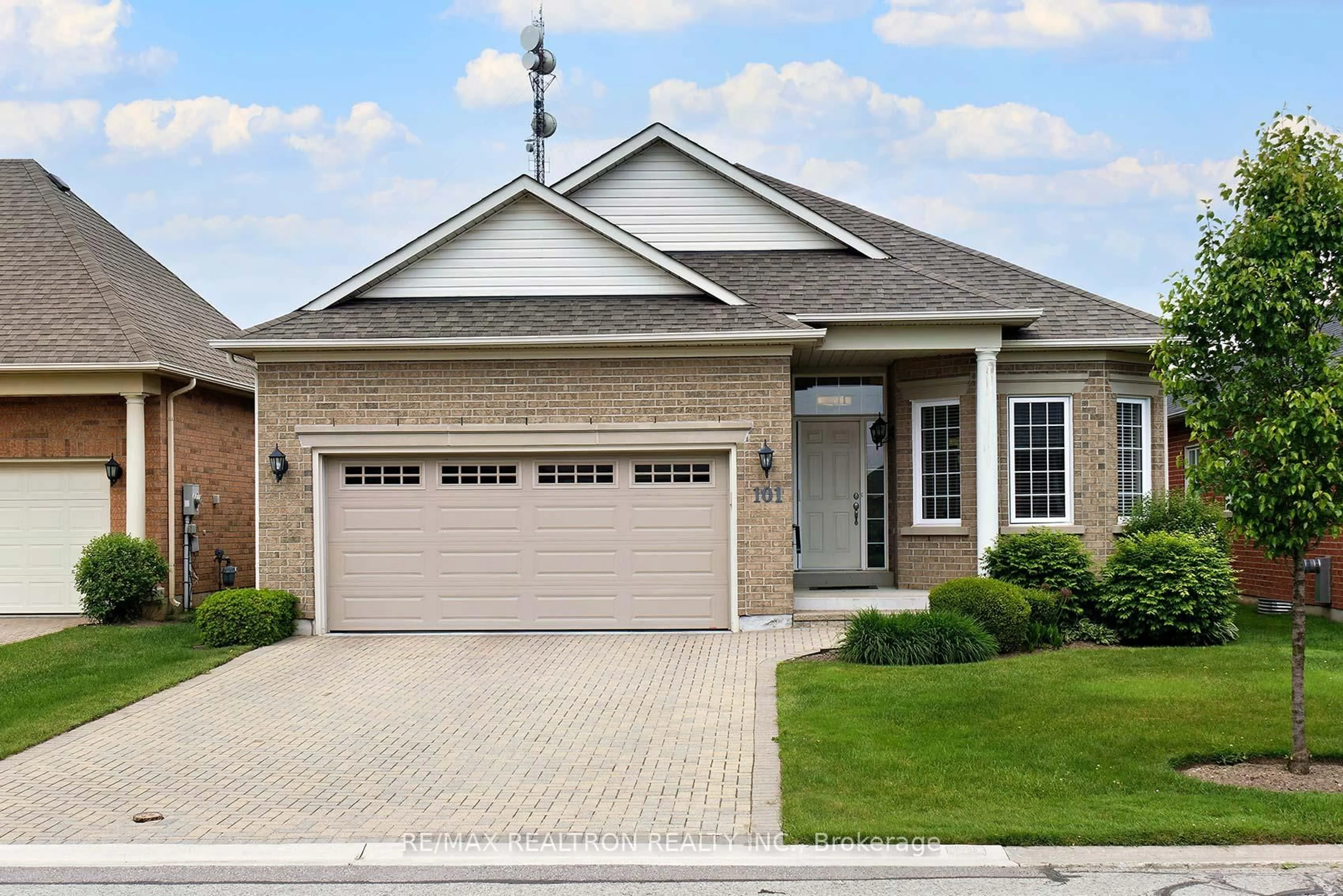 Home with brick exterior material, street for 101 Long Stan, Whitchurch-Stouffville Ontario L4A 1P6