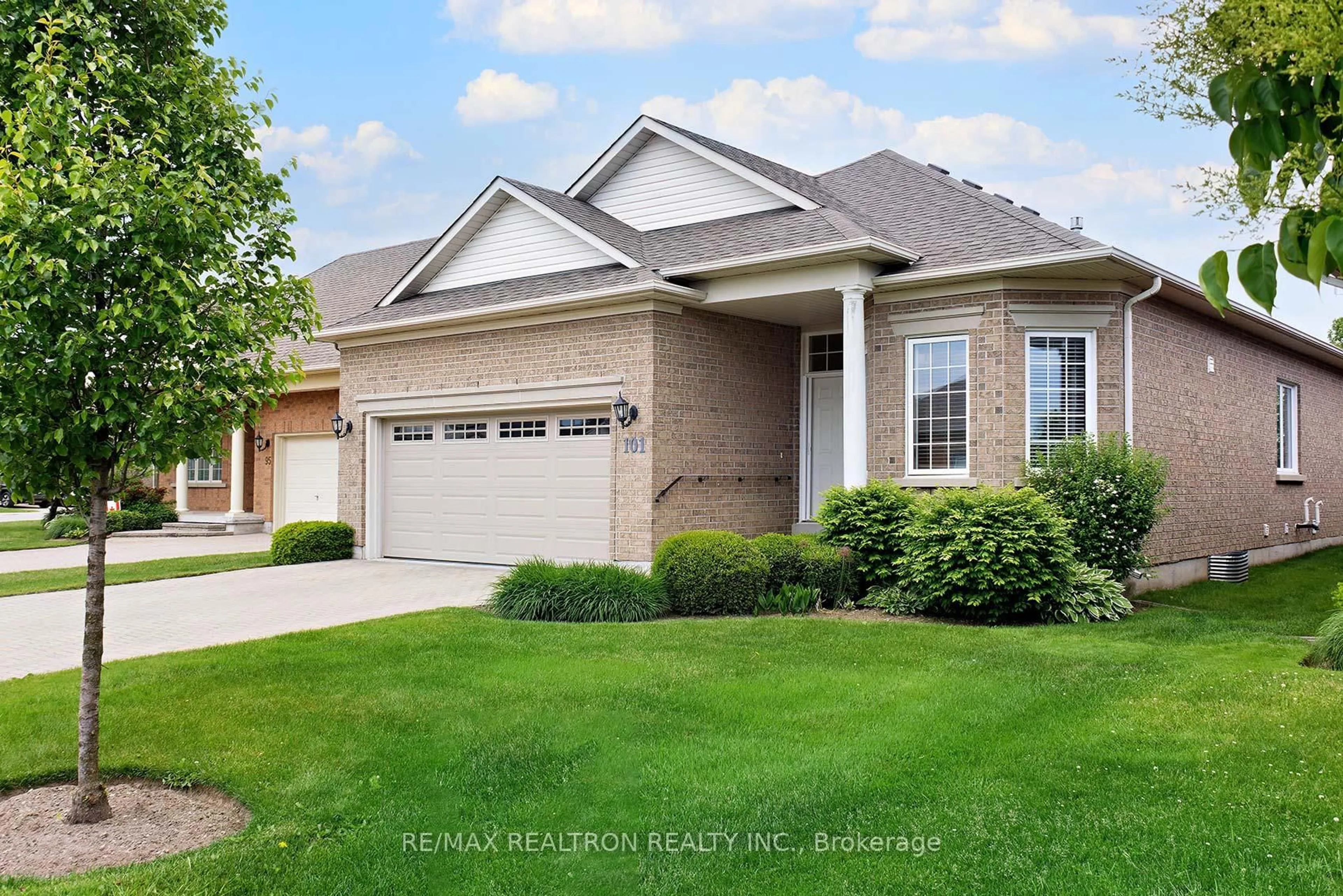Home with brick exterior material, street for 101 Long Stan, Whitchurch-Stouffville Ontario L4A 1P6