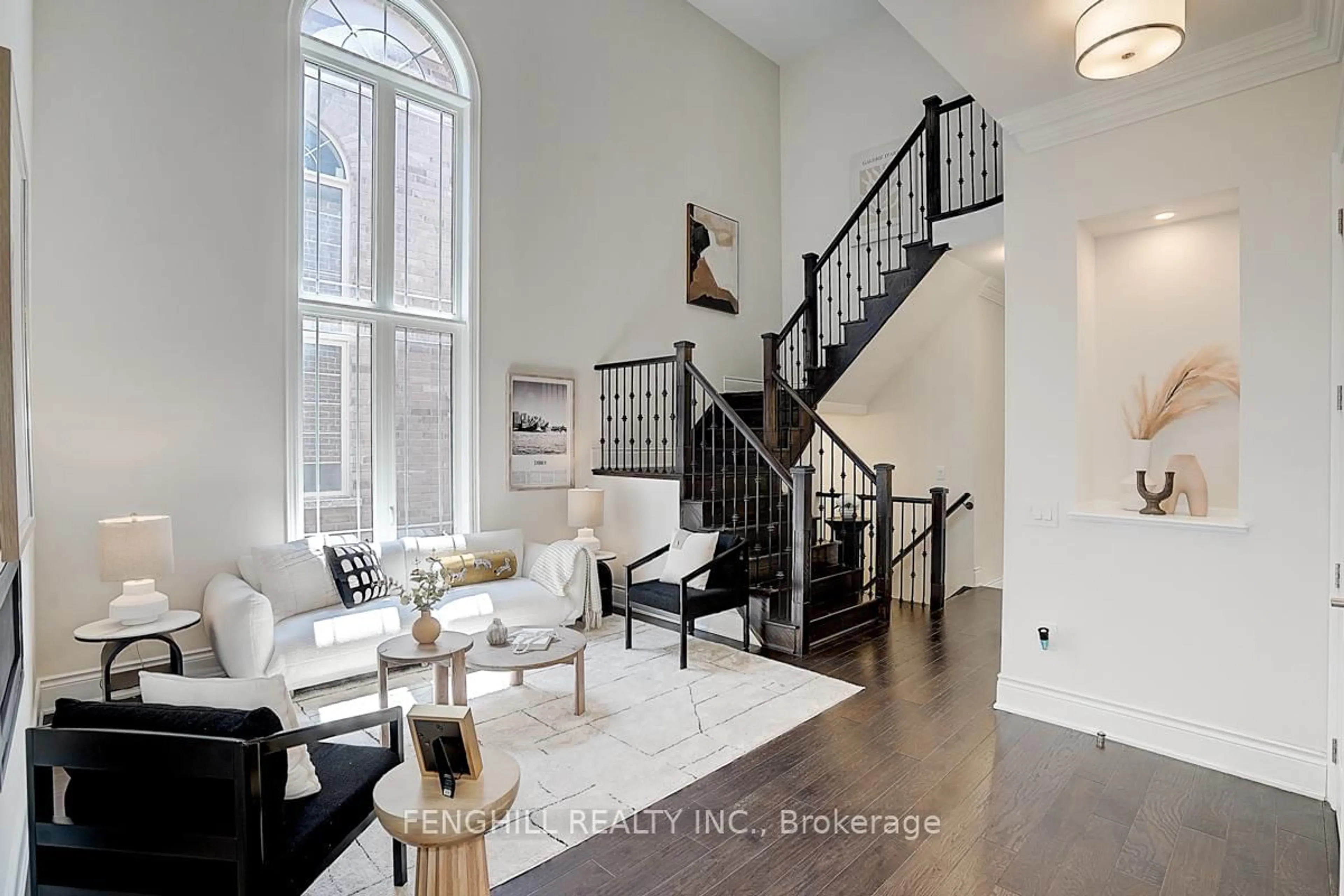 Indoor entryway for 65 Menotti Dr, Richmond Hill Ontario L4E 1G7