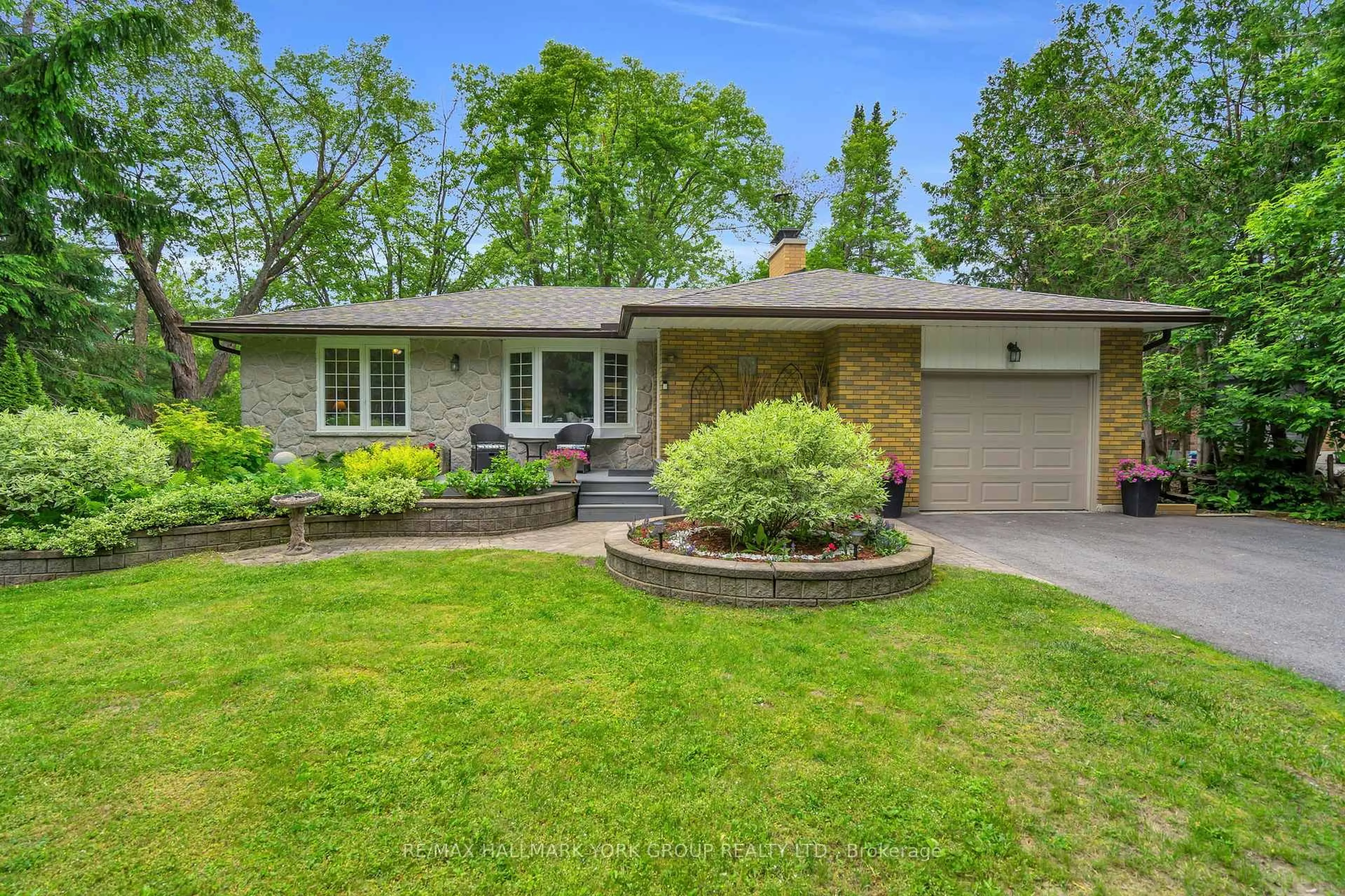 Unknown for 16 James St, Georgina Ontario L0E 1N0
