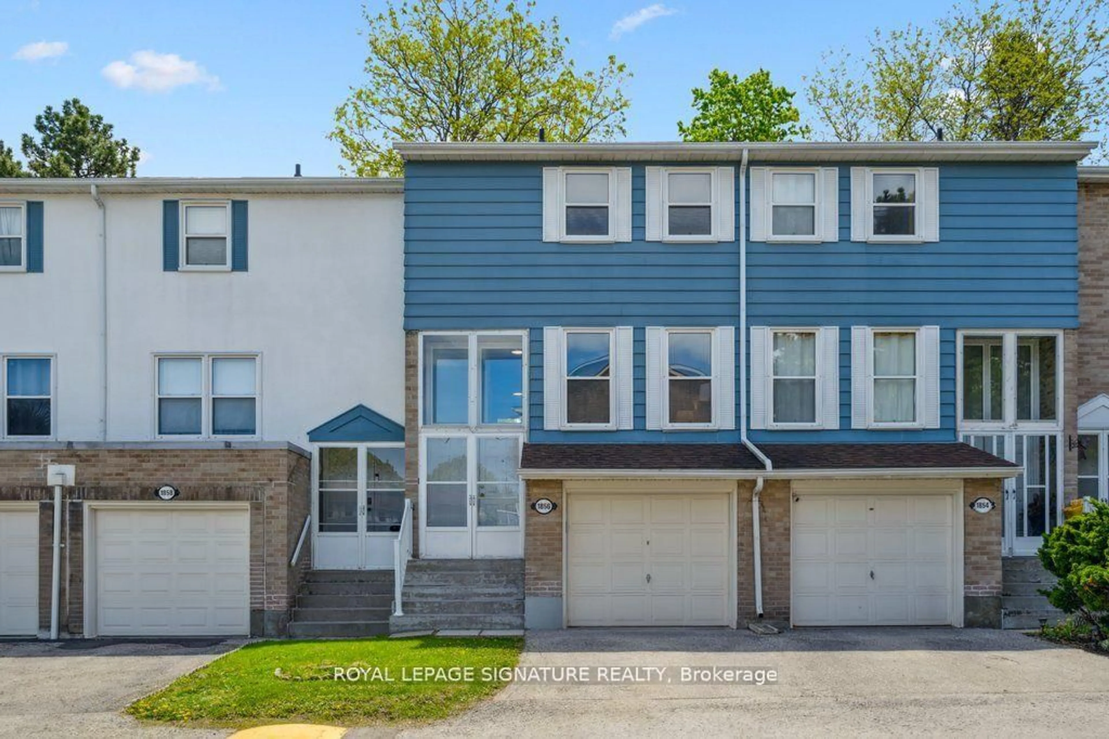 Home with vinyl exterior material, street for 1856 John St, Markham Ontario L3T 1Z1