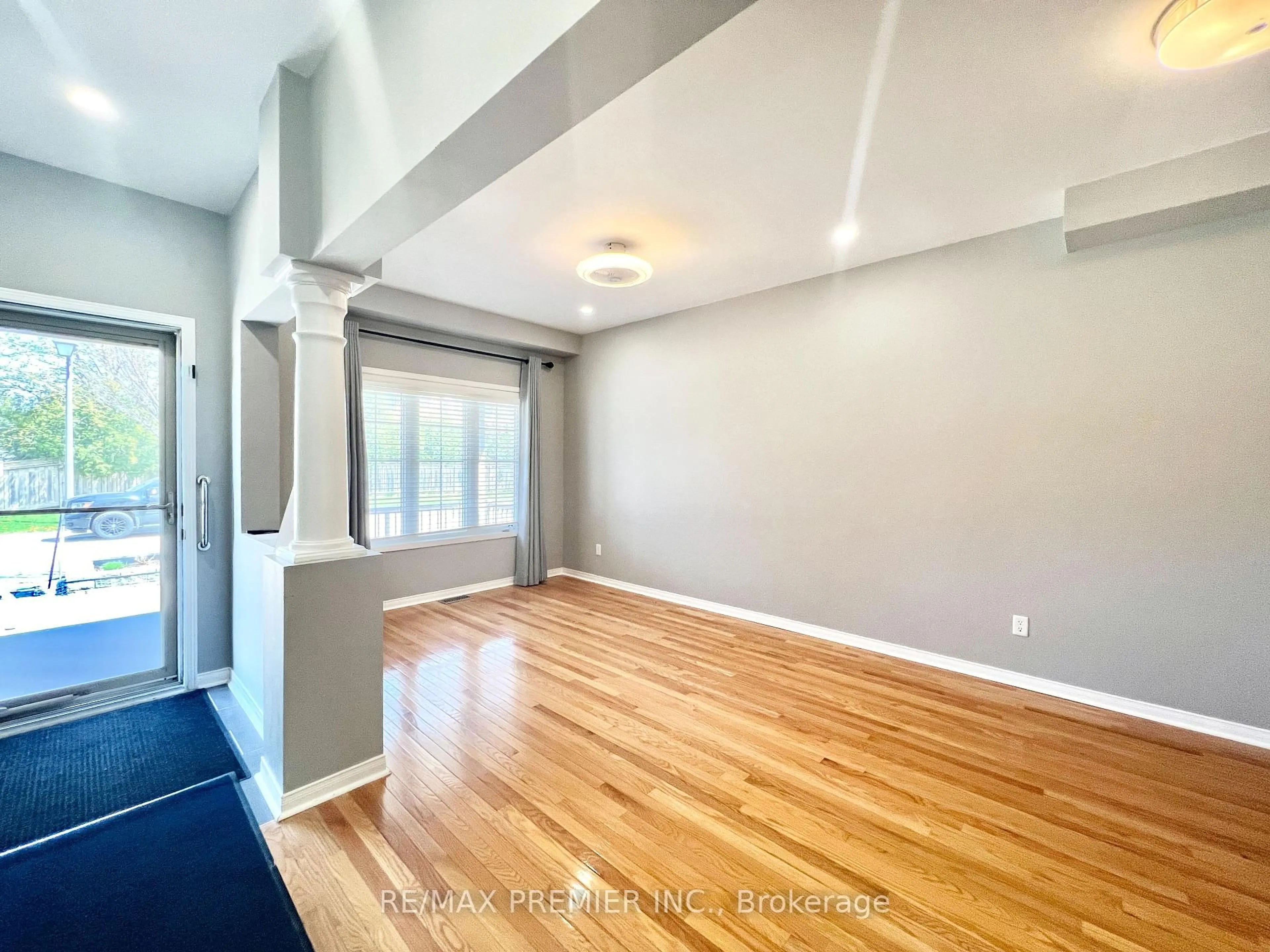 A pic of a room for 155 Penndutch Circ, Whitchurch-Stouffville Ontario L4A 0N9