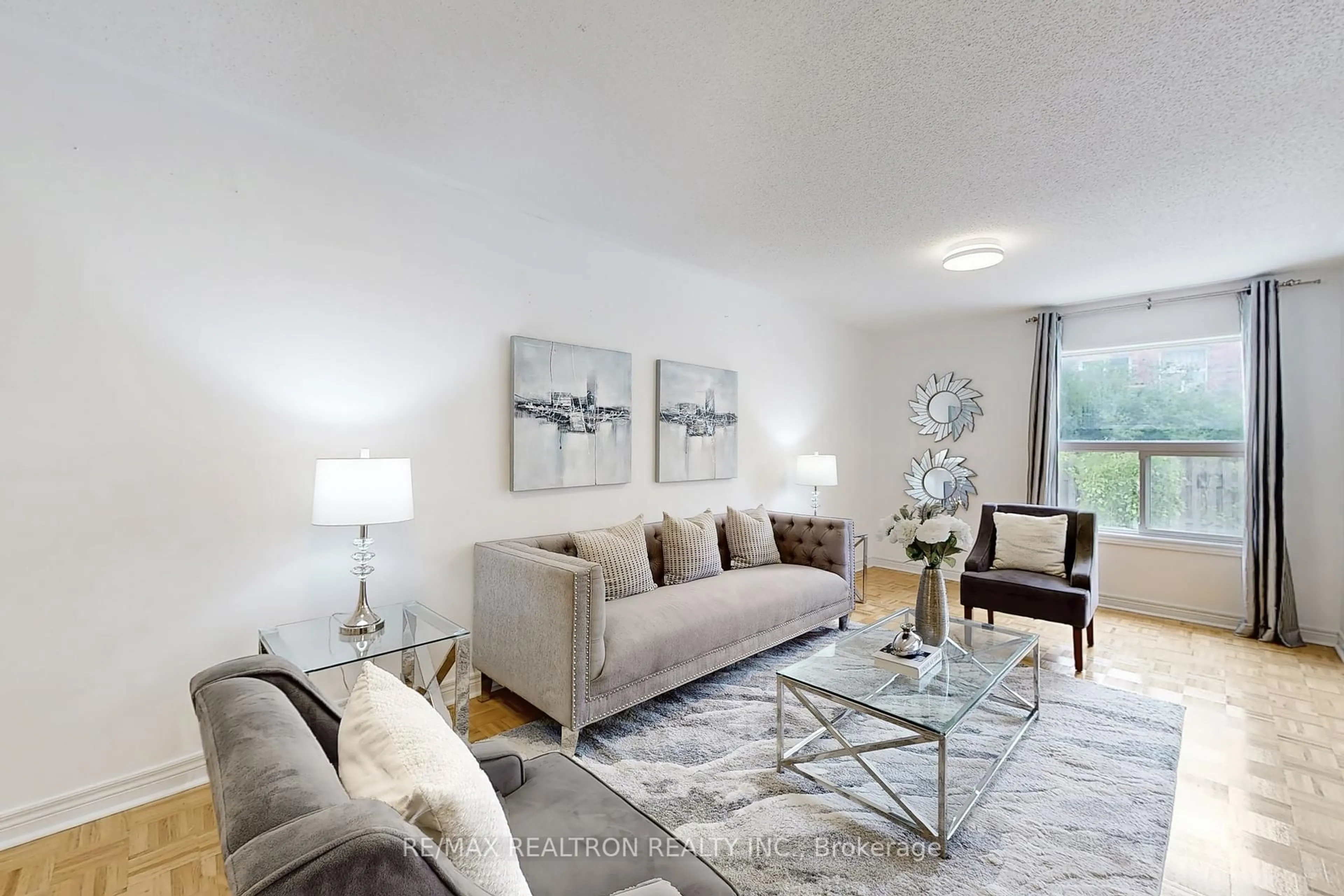 Living room with furniture, unknown for 30 Patullo Ave, Richmond Hill Ontario L4S 2S8