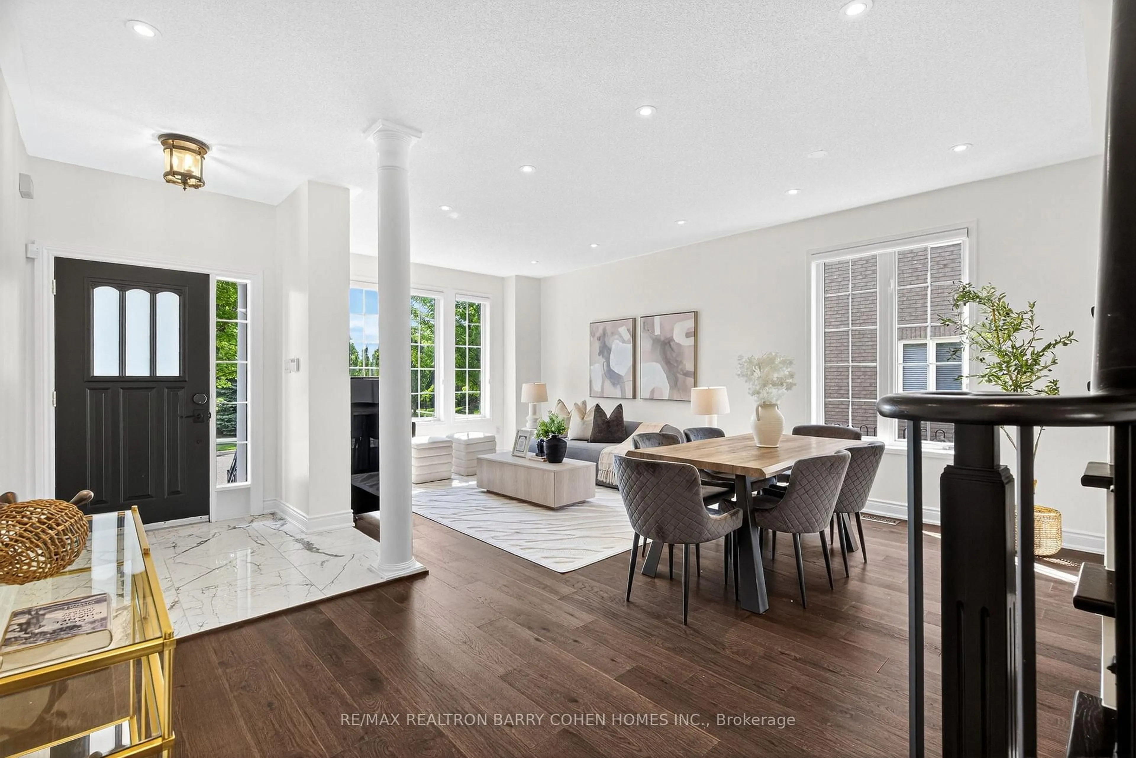 Dining room, unknown for 16 Moraine Ridge Dr, Richmond Hill Ontario L4E 4S8