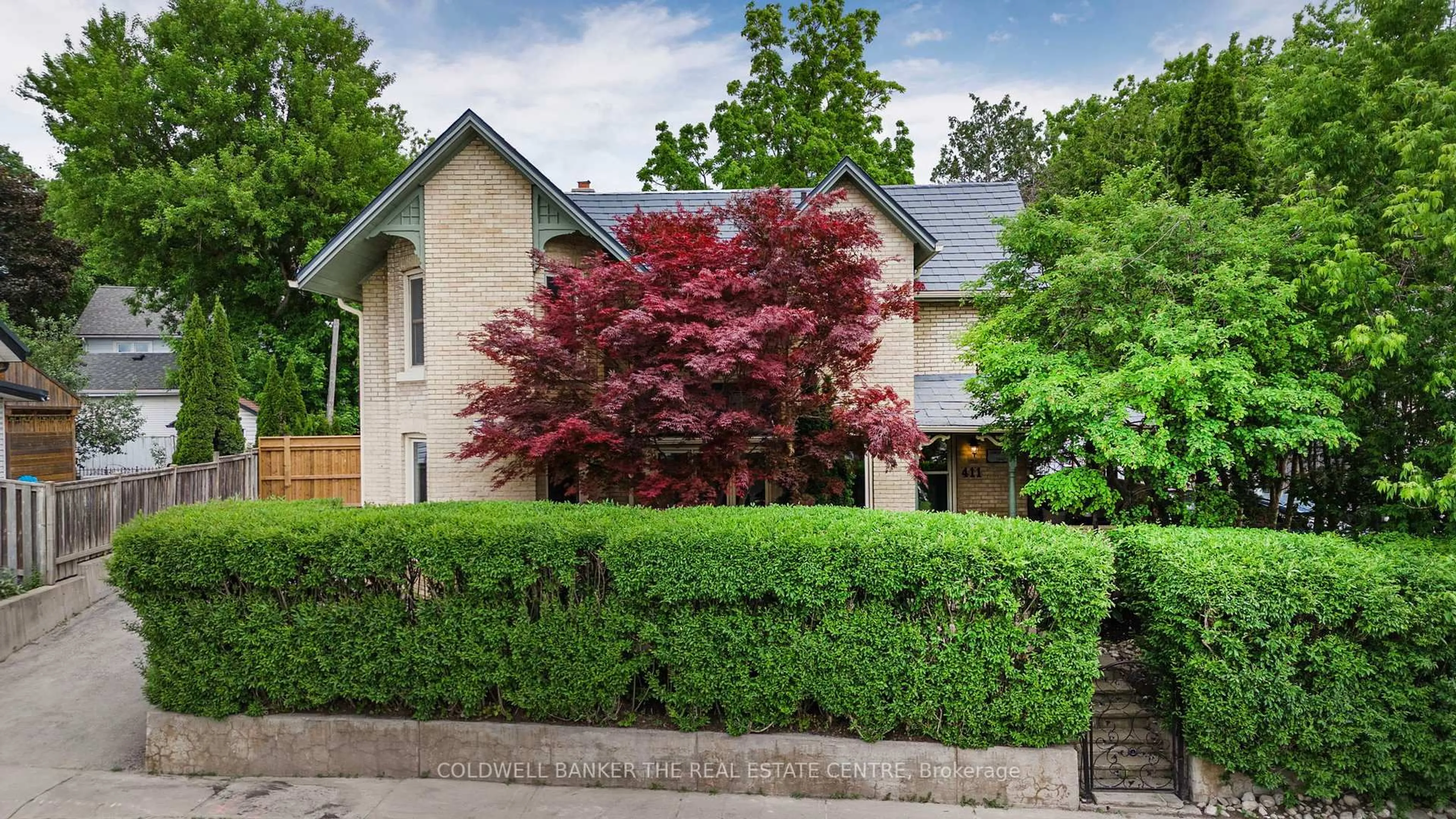 Home with brick exterior material, street for 411 Millard Ave, Newmarket Ontario L3Y 2A1