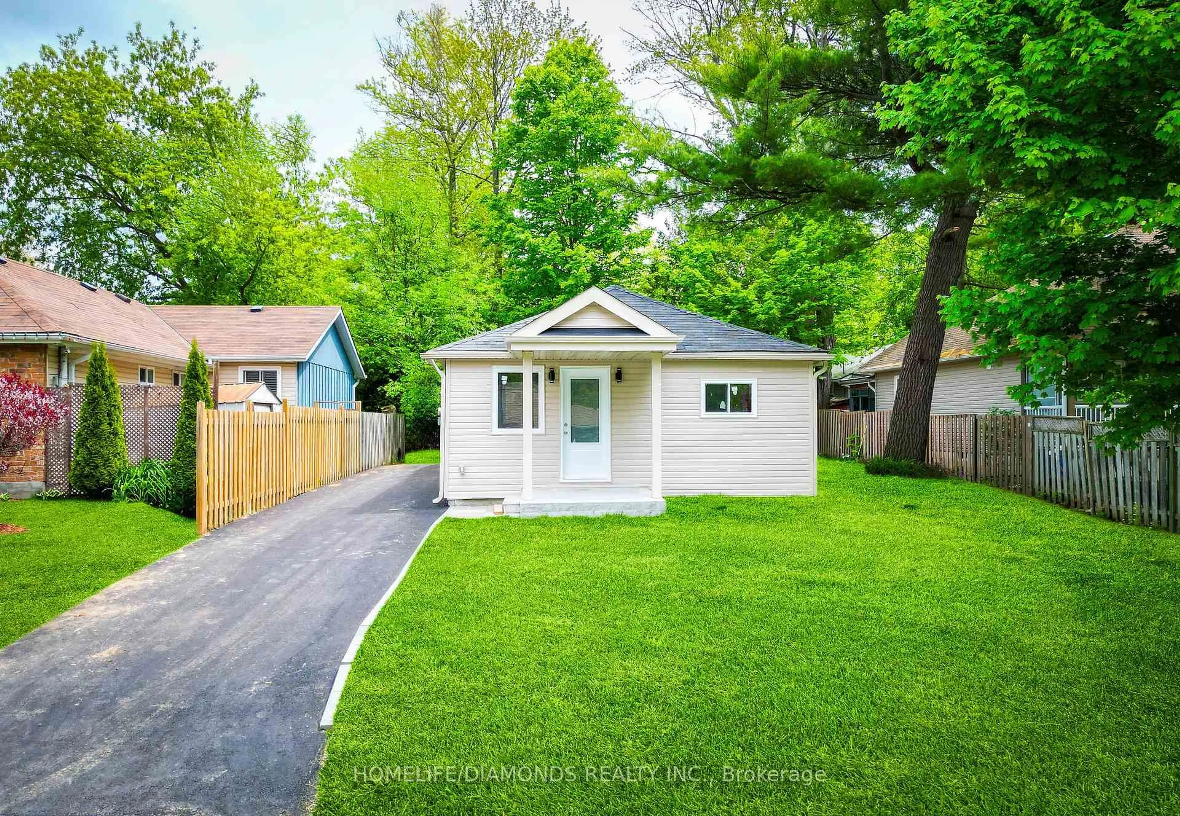 Shed for 791 South Dr, Georgina Ontario L0E 1L0