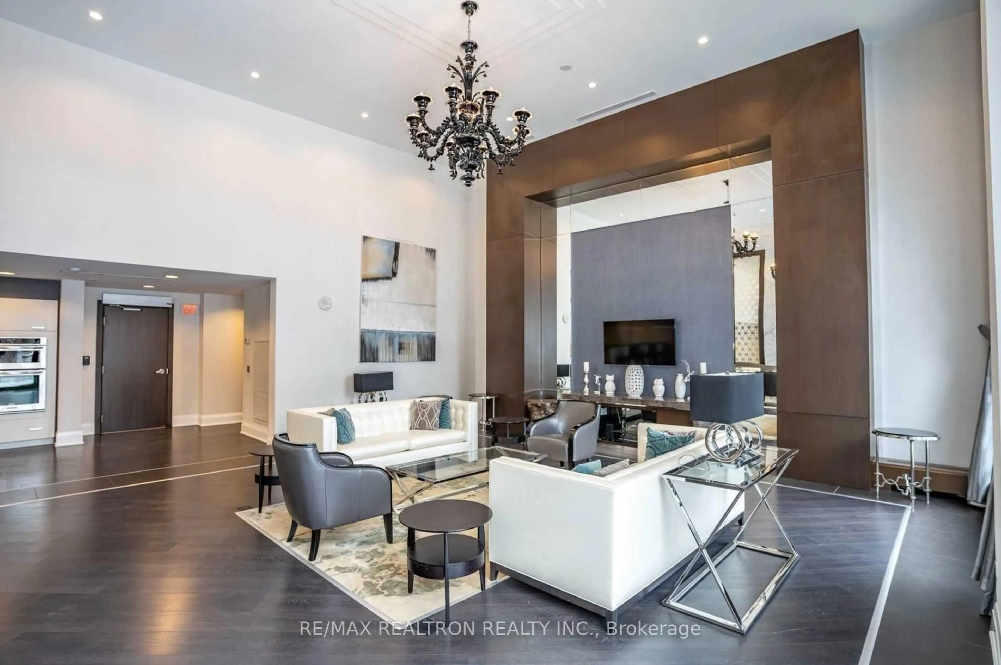 Unknown for 7608 Yonge St #312, Vaughan Ontario L4J 0J5