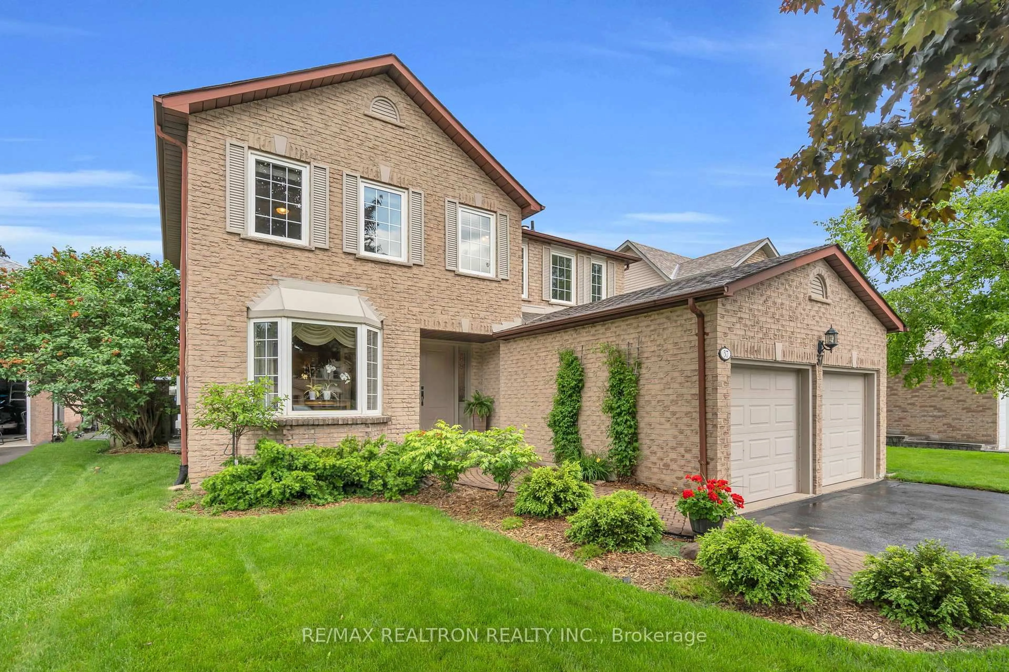 Home with brick exterior material, street for 37 Stiver Dr, Newmarket Ontario L3Y 7V8