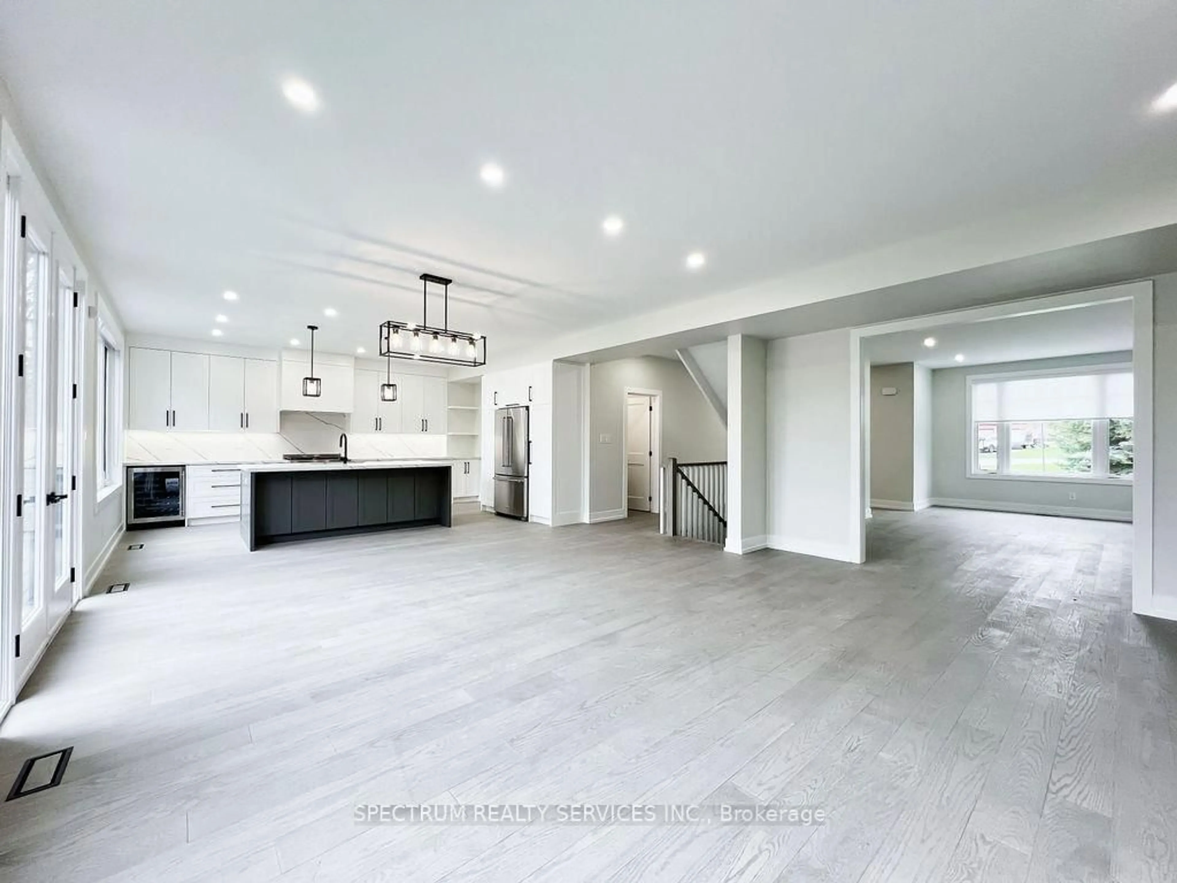 Open concept kitchen, unknown for 16 McGuire Crt, King Ontario L0G 1T0