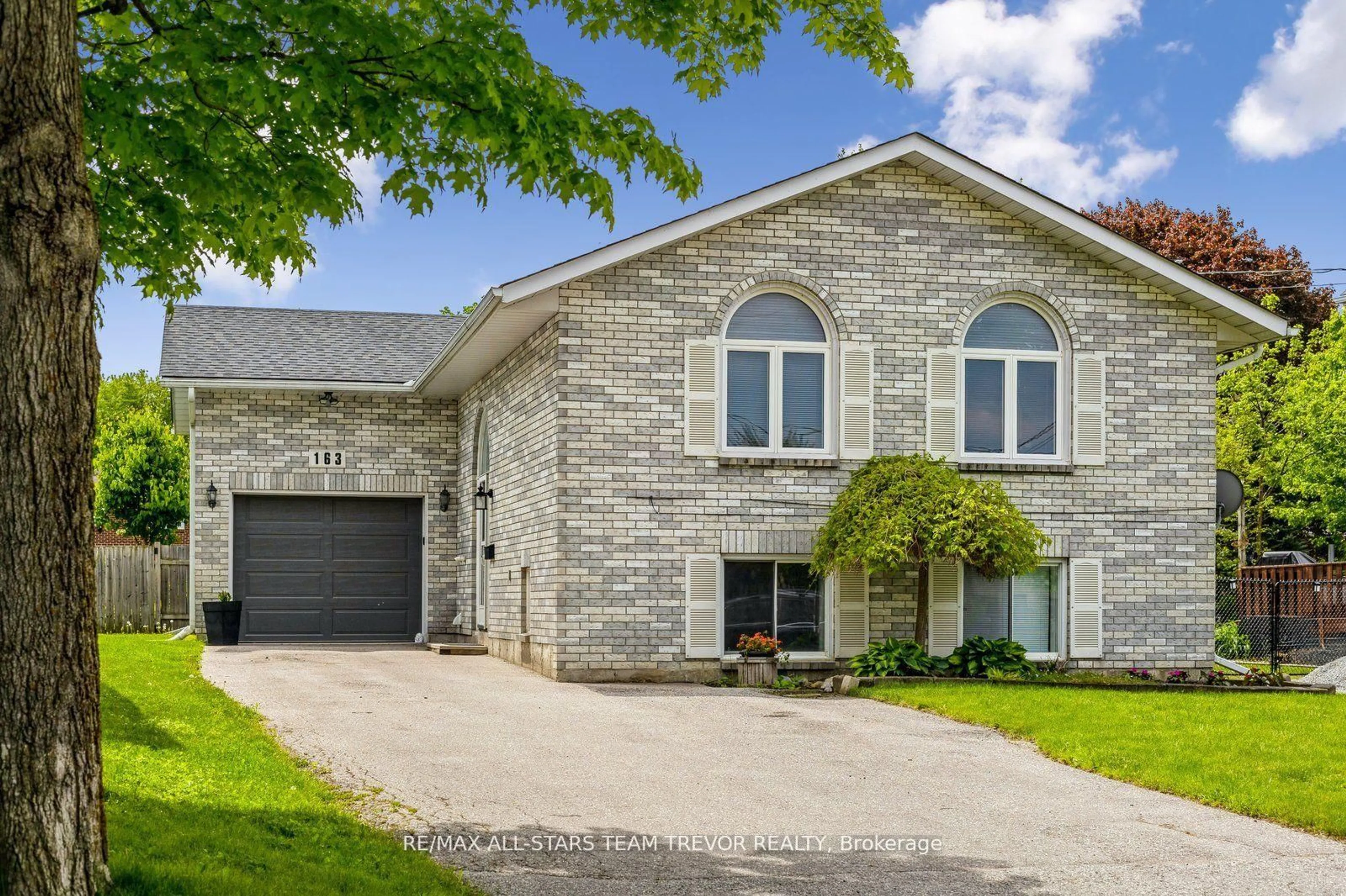 Home with brick exterior material, street for 163 Church St, Georgina Ontario L4P 1J4