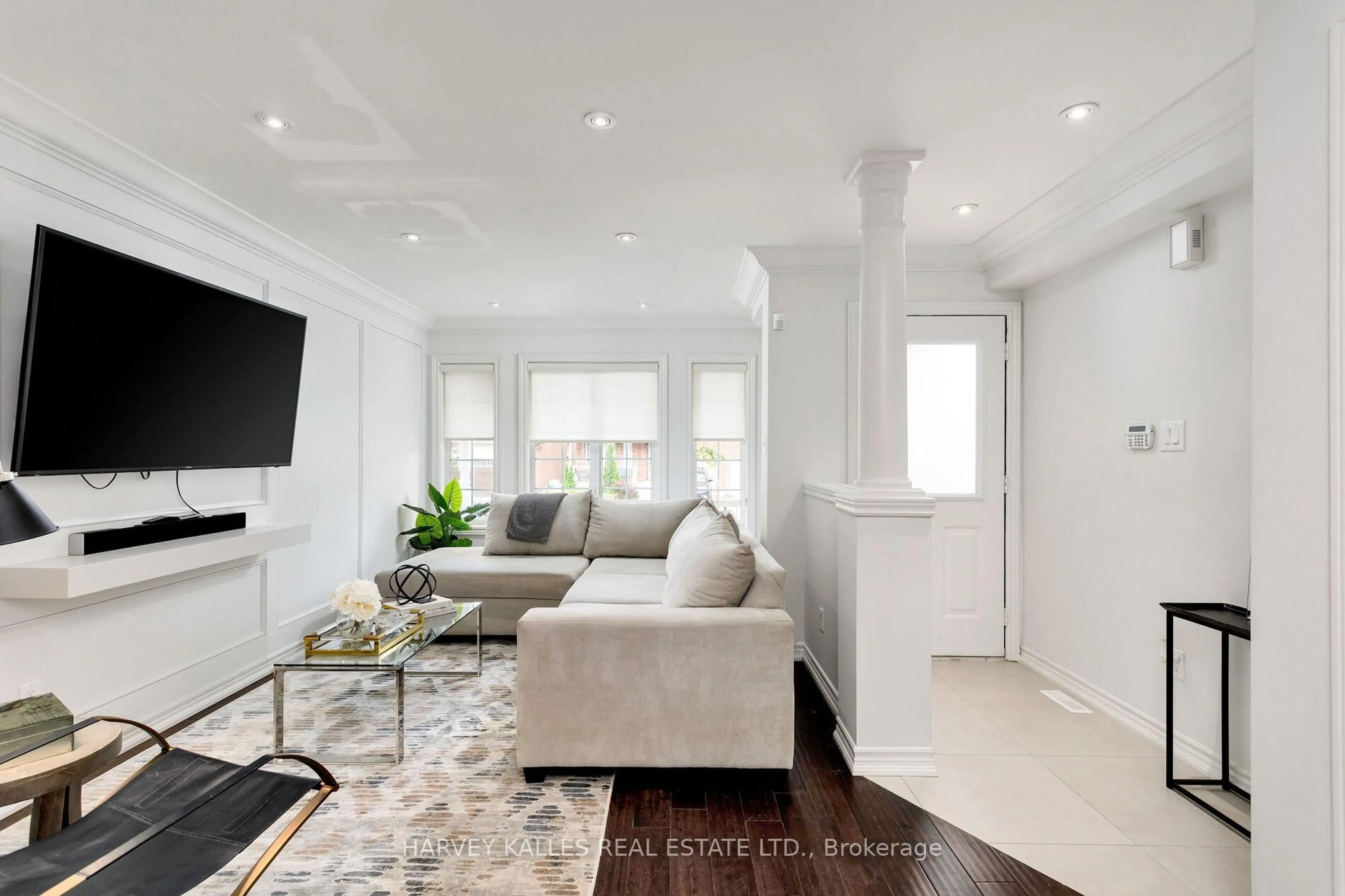 Living room with furniture, unknown for 30 Bluewater Tr, Vaughan Ontario L6A 3G5