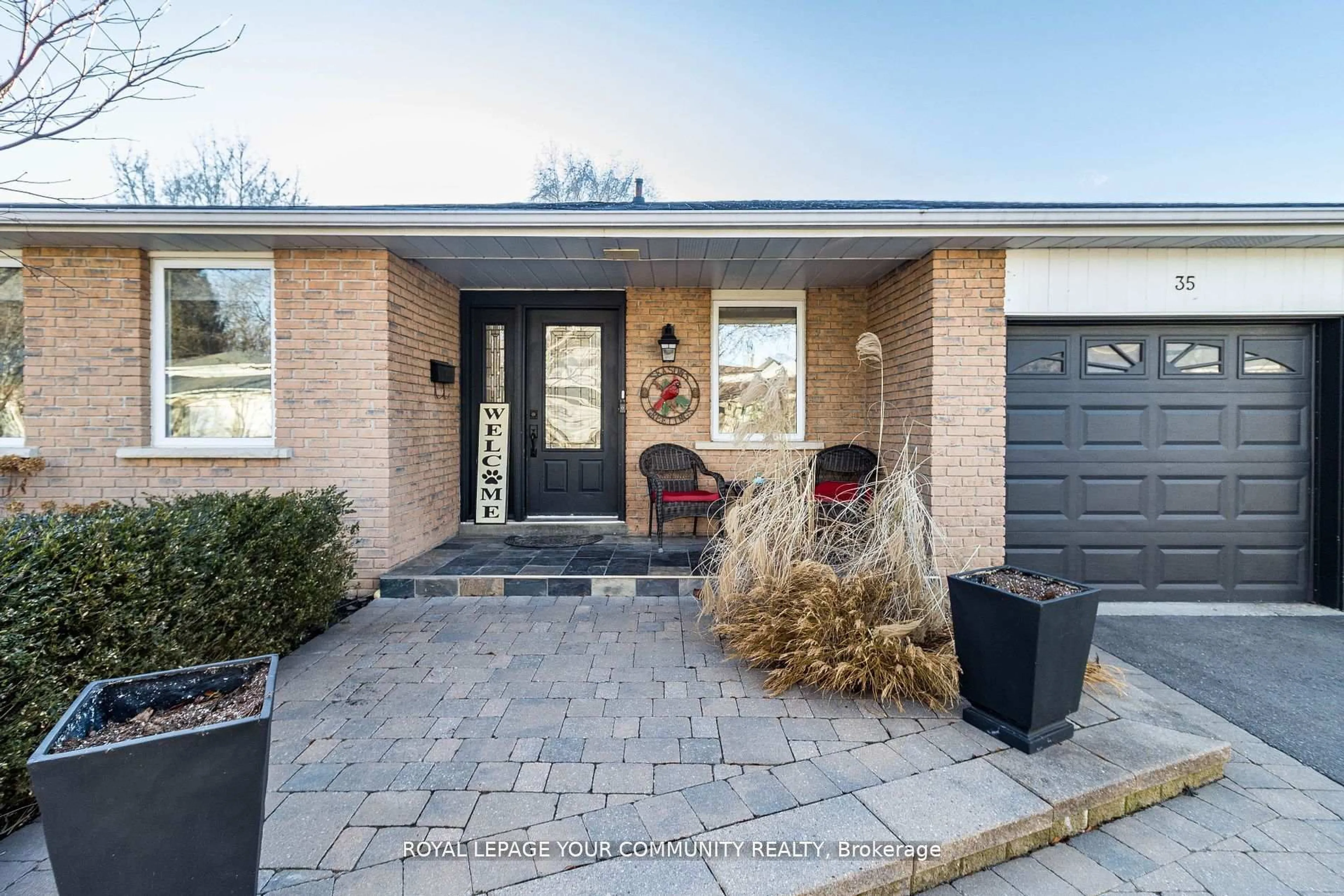 Home with brick exterior material, street for 35 John Dexter Pl, Markham Ontario L3P 3G2