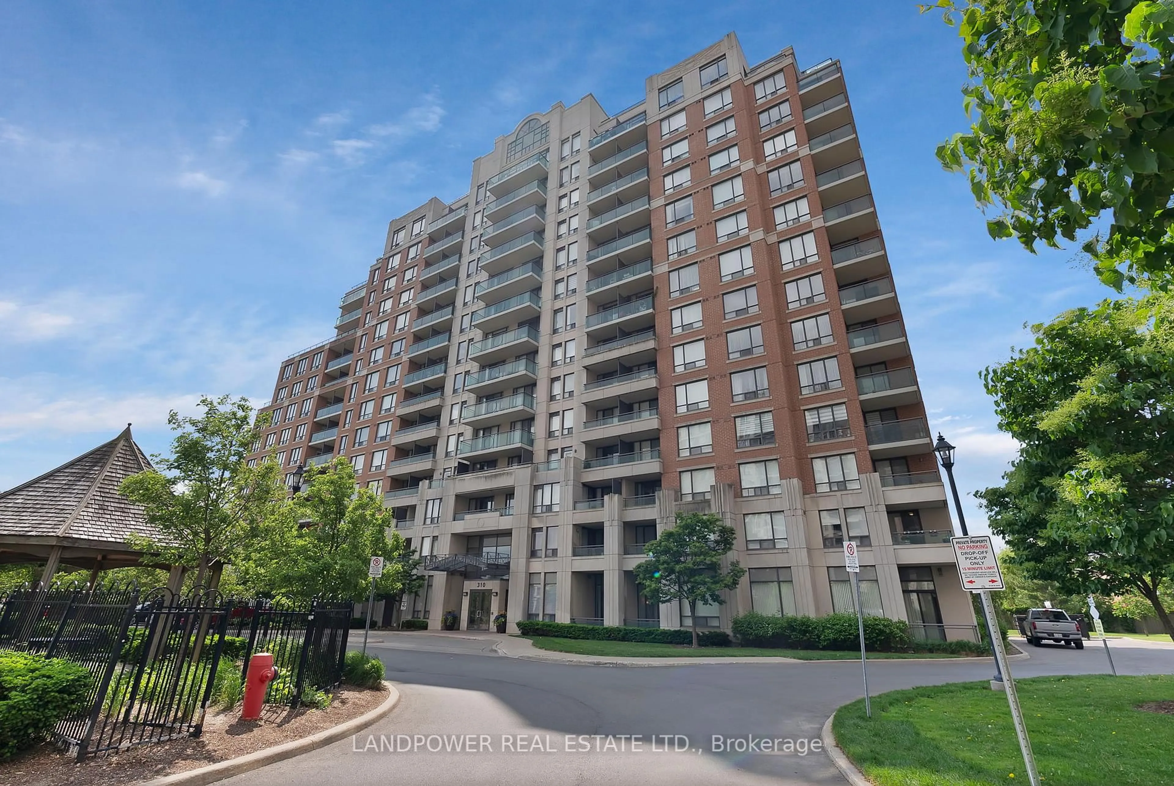 Unknown for 310 Red Maple Rd #701, Richmond Hill Ontario L4C 0T7