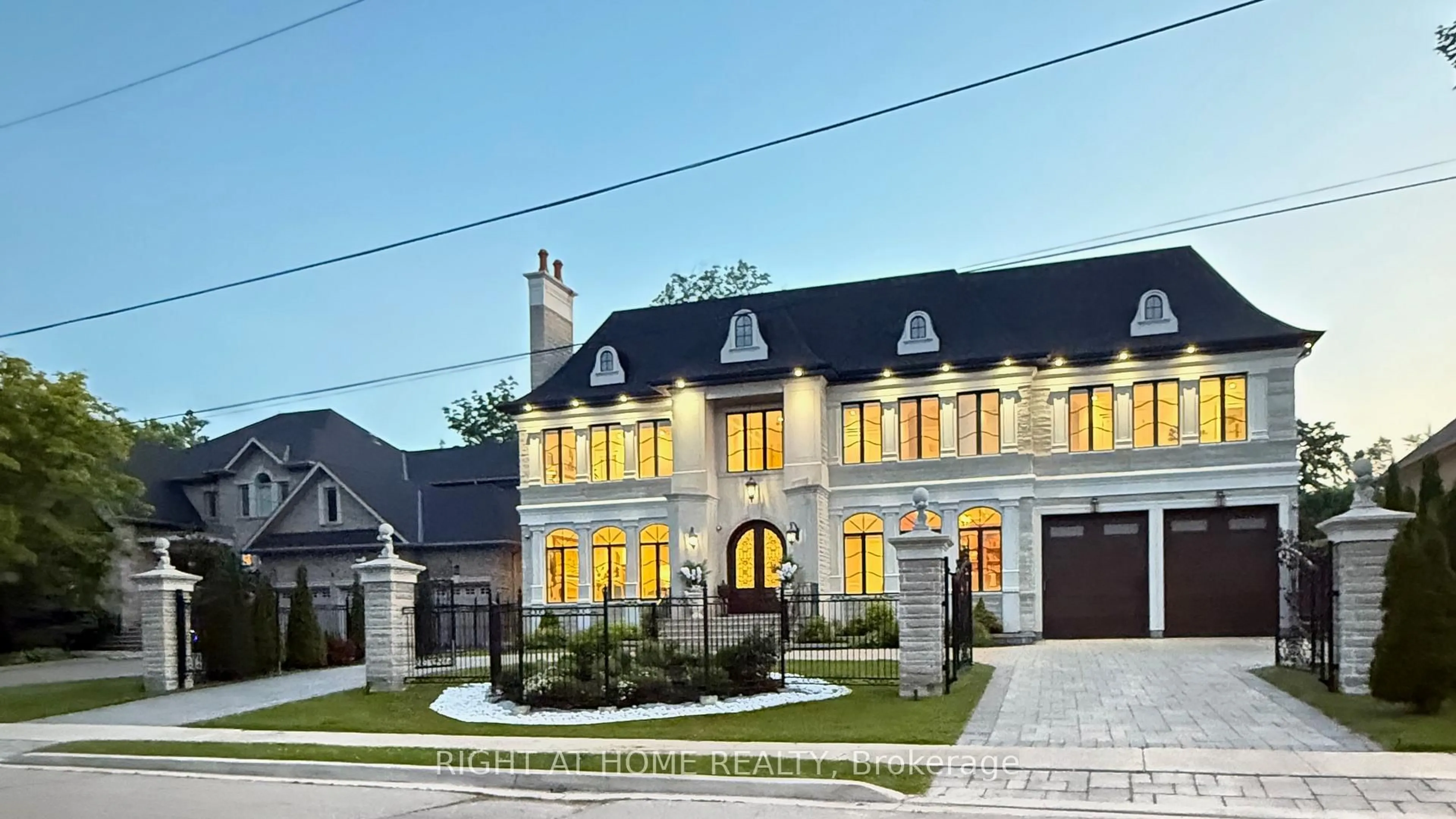 Home with brick exterior material, street for 10 Yongeview Ave, Richmond Hill Ontario L4C 7A4