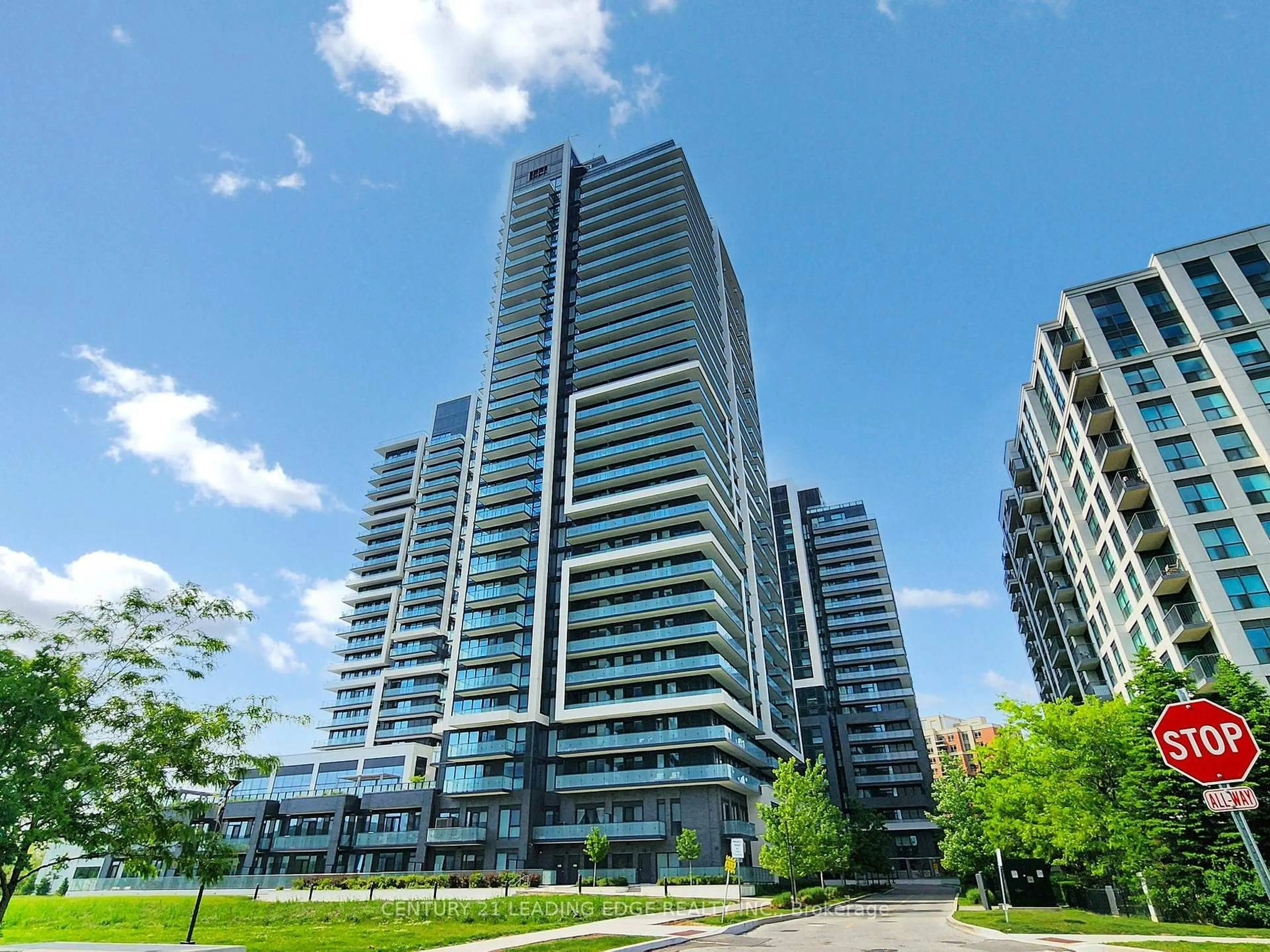 Unknown for 105 Oneida Cres #202, Richmond Hill Ontario L4B 0H6
