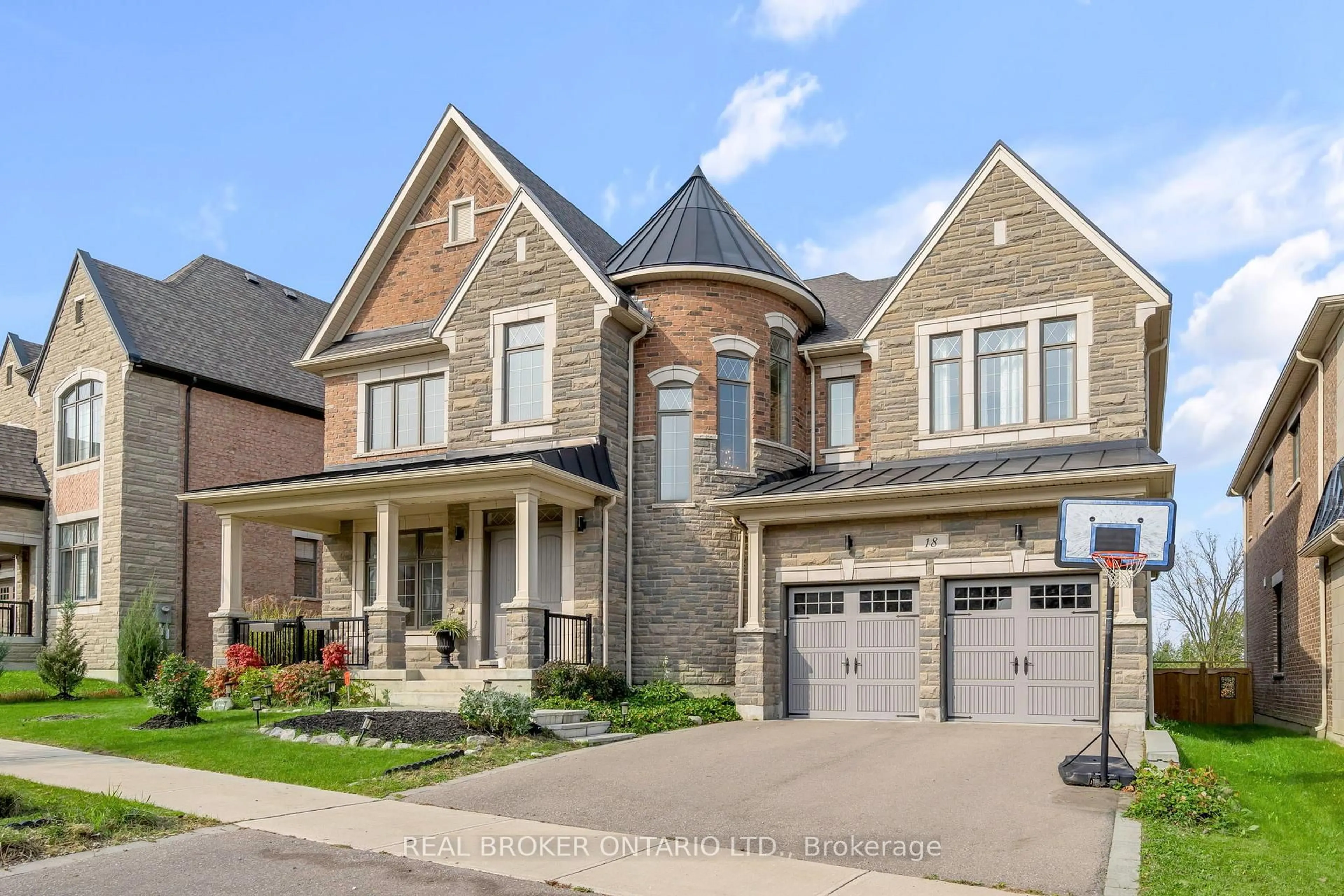 Home with brick exterior material, street for 18 Ridgepoint Rd, Vaughan Ontario L4H 4T4