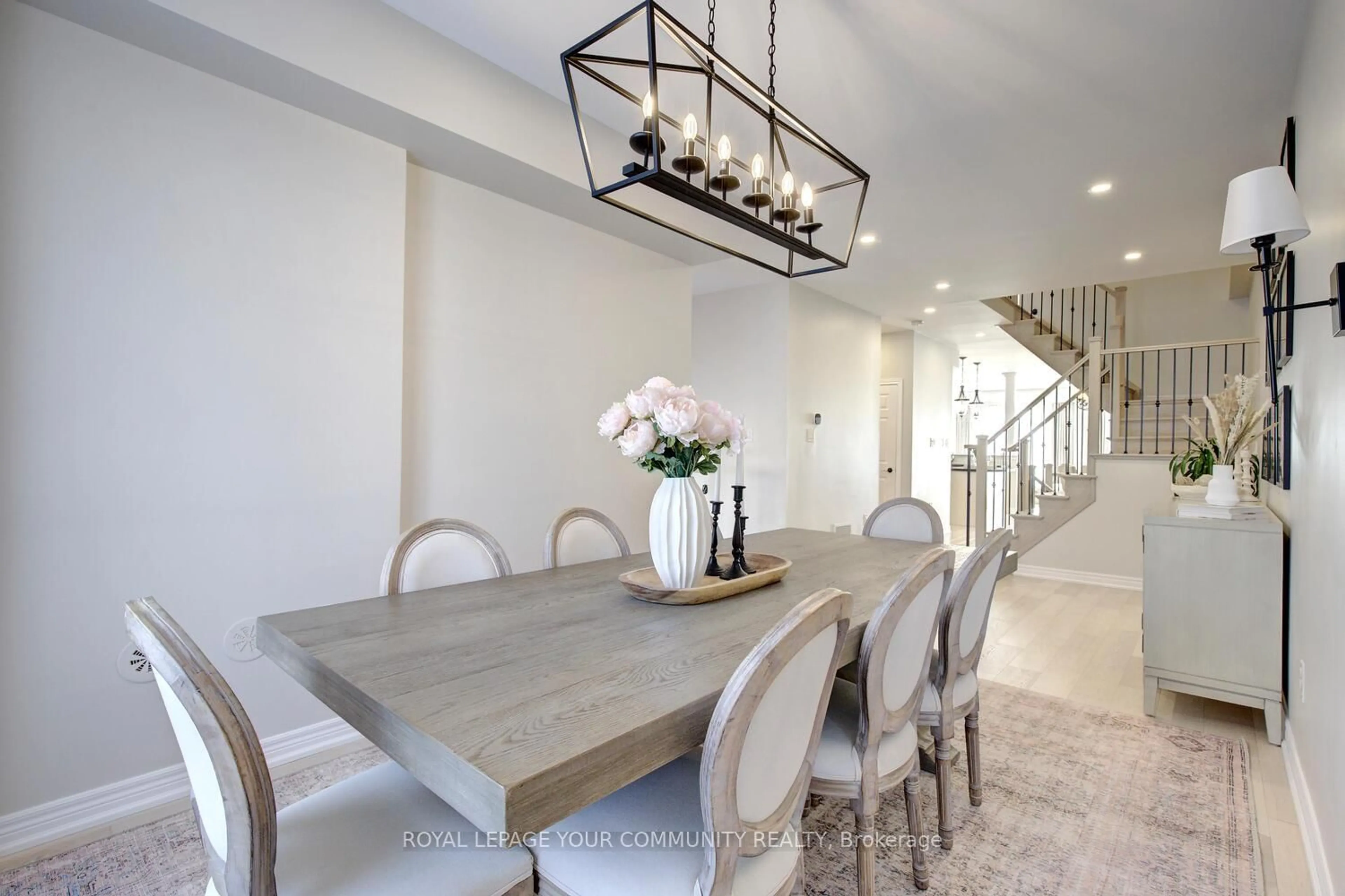Dining room, unknown for 5 Millhouse Crt, Vaughan Ontario L6A 4J4