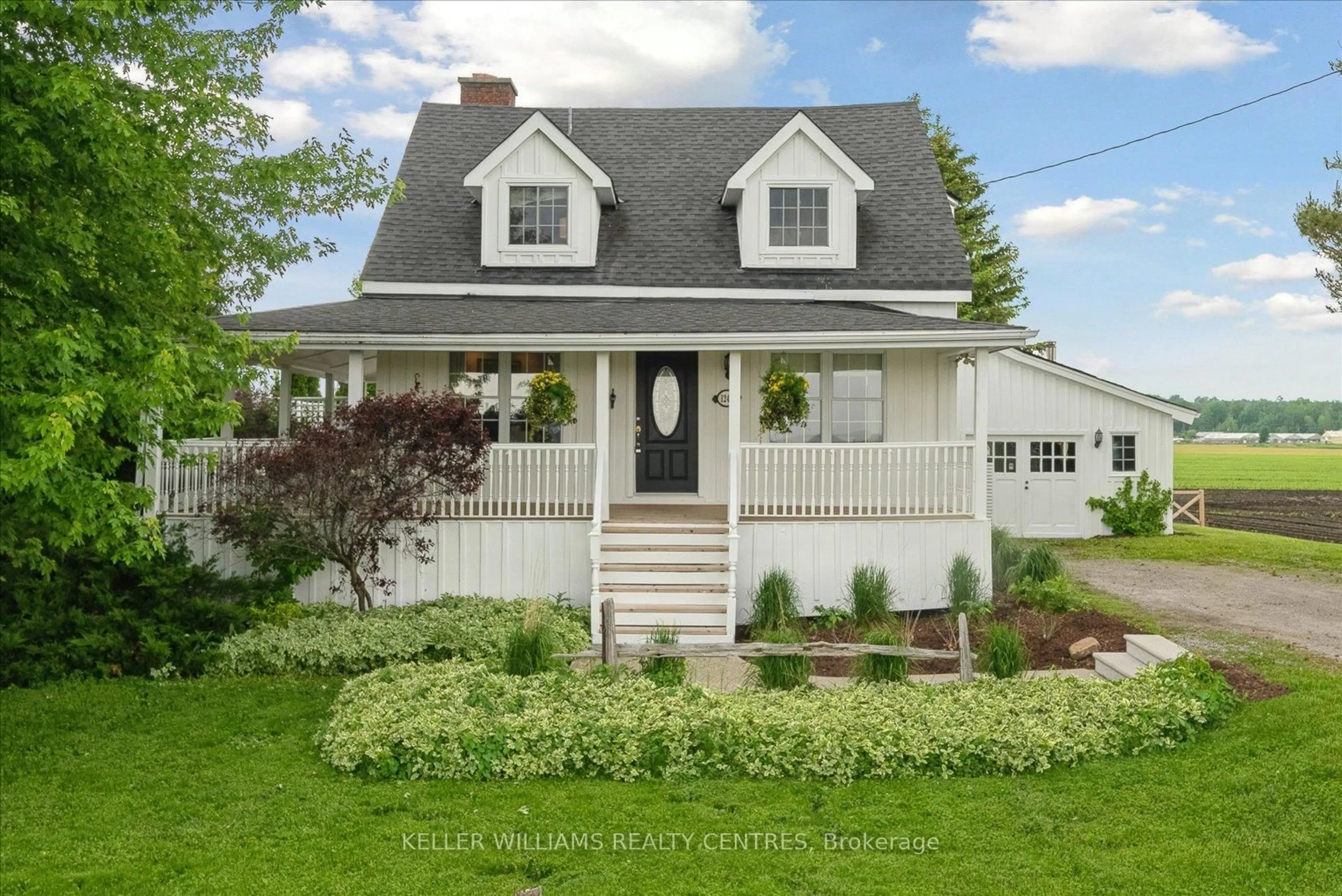 Home with vinyl exterior material, street for 1242 River Rd, Bradford West Gwillimbury Ontario L9N 1L3