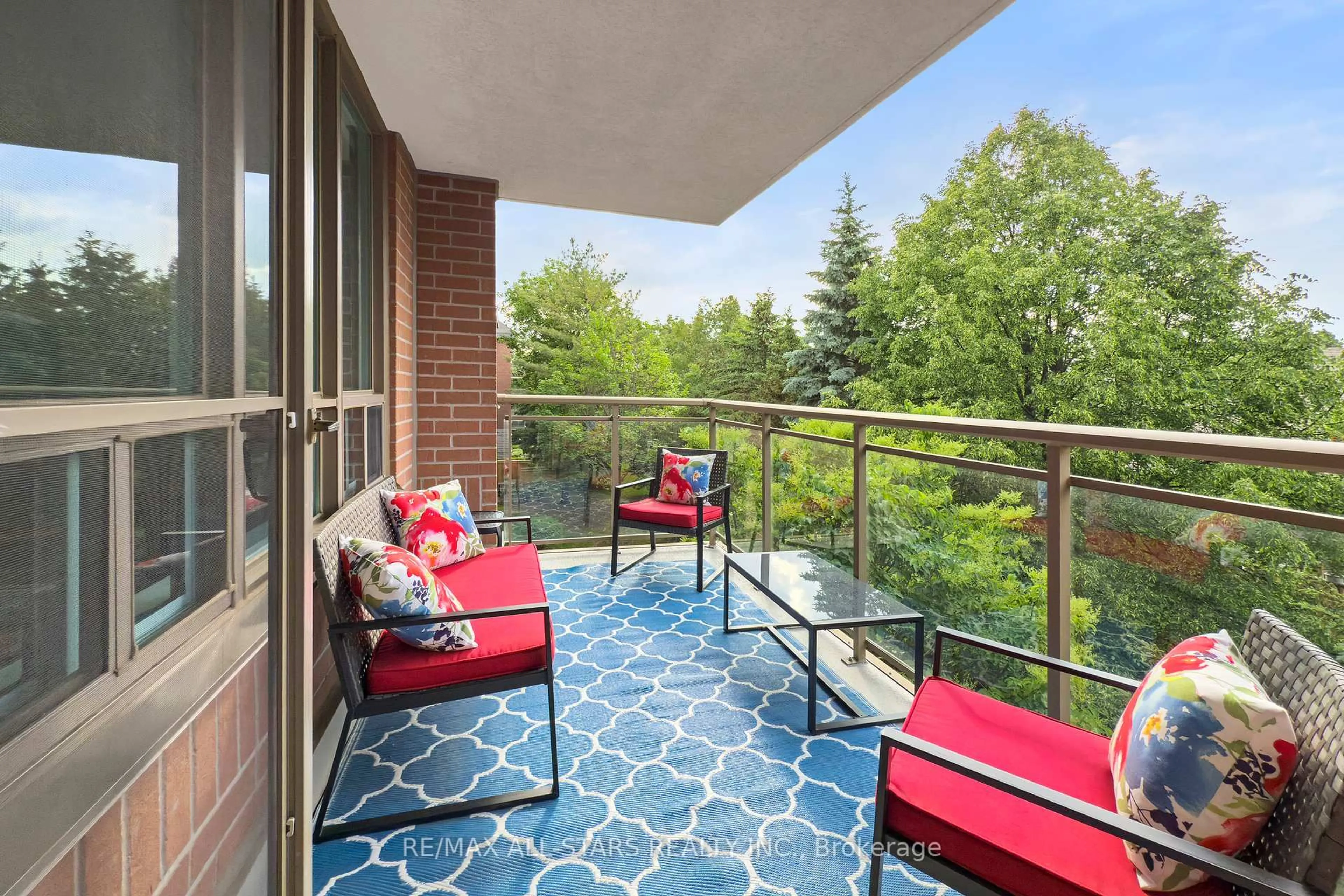 Patio, water/lake/river/ocean view for 80 The Boardwalk Way #319, Markham Ontario L6E 1B8
